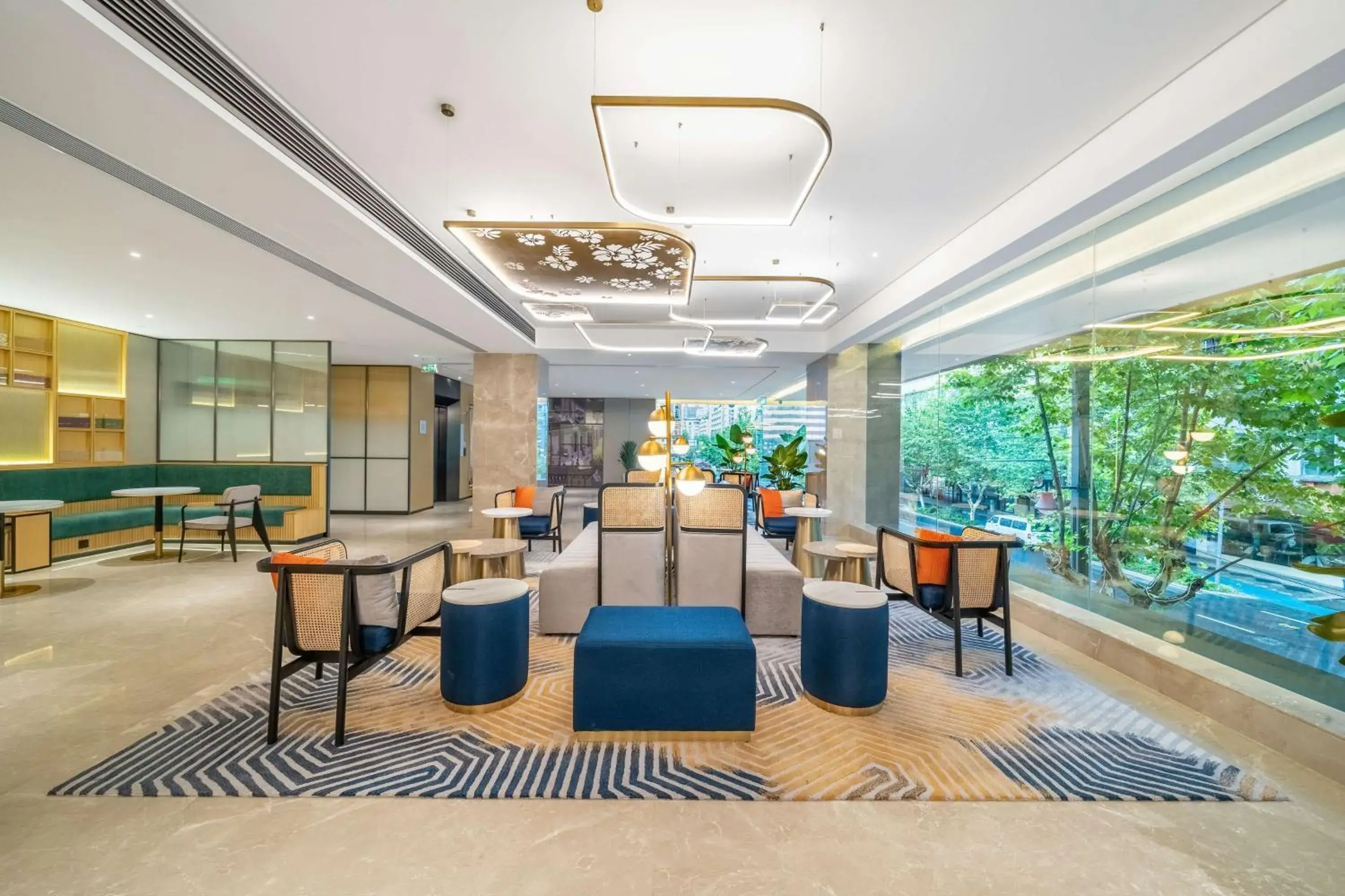 Lobby or reception in Hilton Garden Inn Chengdu Kuanzhai Alley Lobby or reception in Hilton Garden Inn Chengdu Kuanzhai Alley