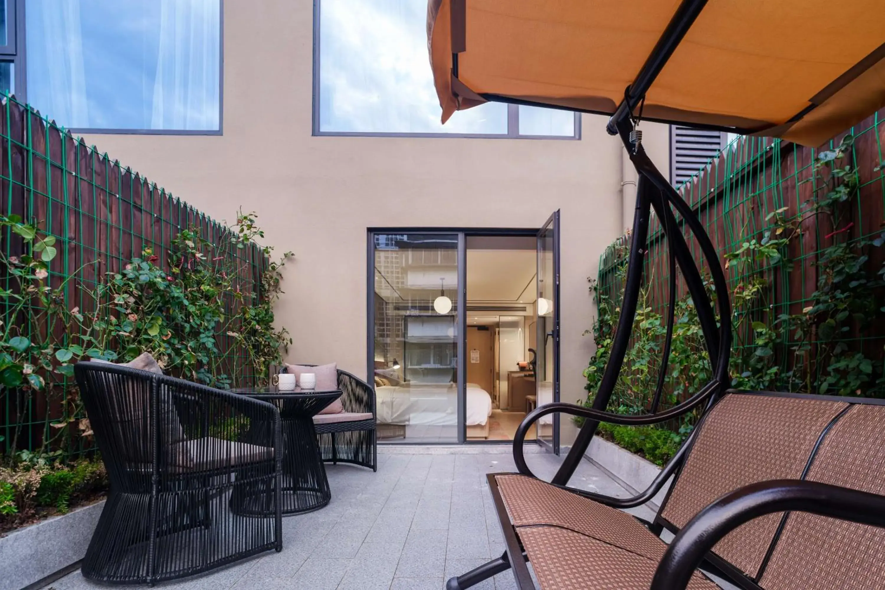 View (from property/room) in Hilton Garden Inn Chengdu Kuanzhai Alley View (from property/room) in Hilton Garden Inn Chengdu Kuanzhai Alley