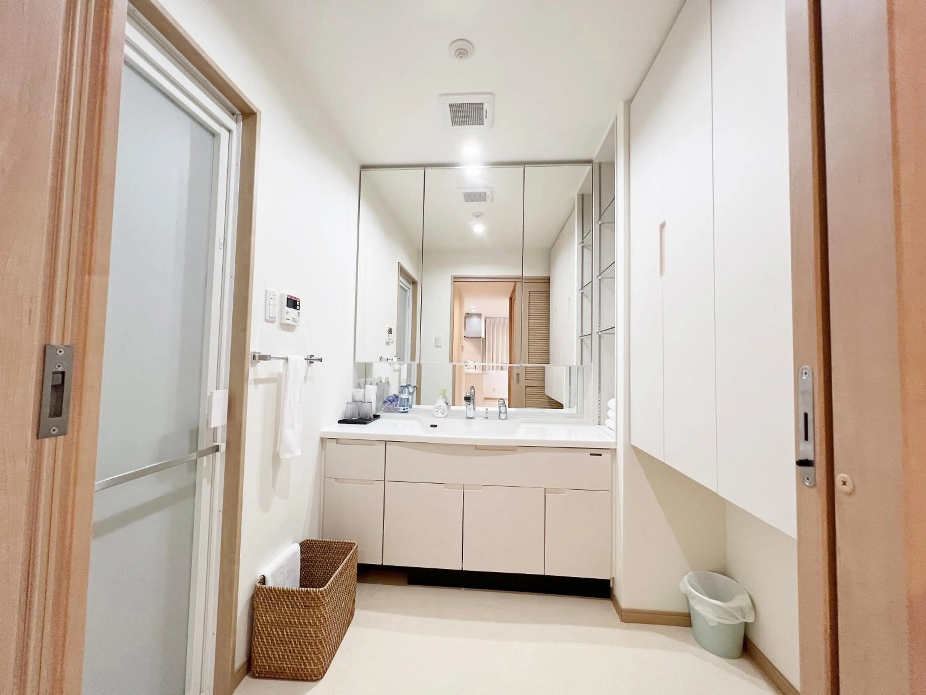 Shower in La Hacienda Marina Bay Chatan