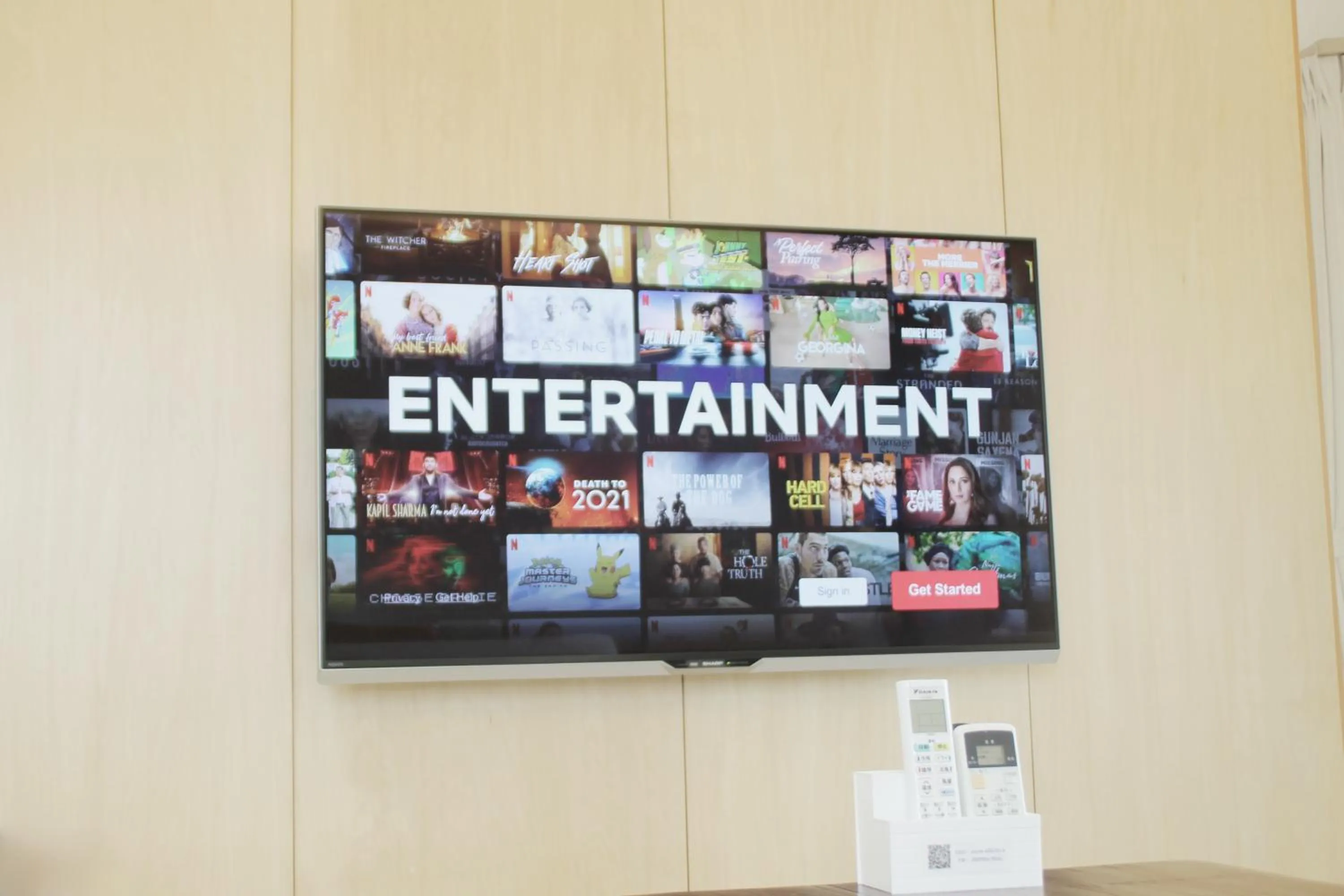 TV and multimedia in La Hacienda Marina Bay Chatan