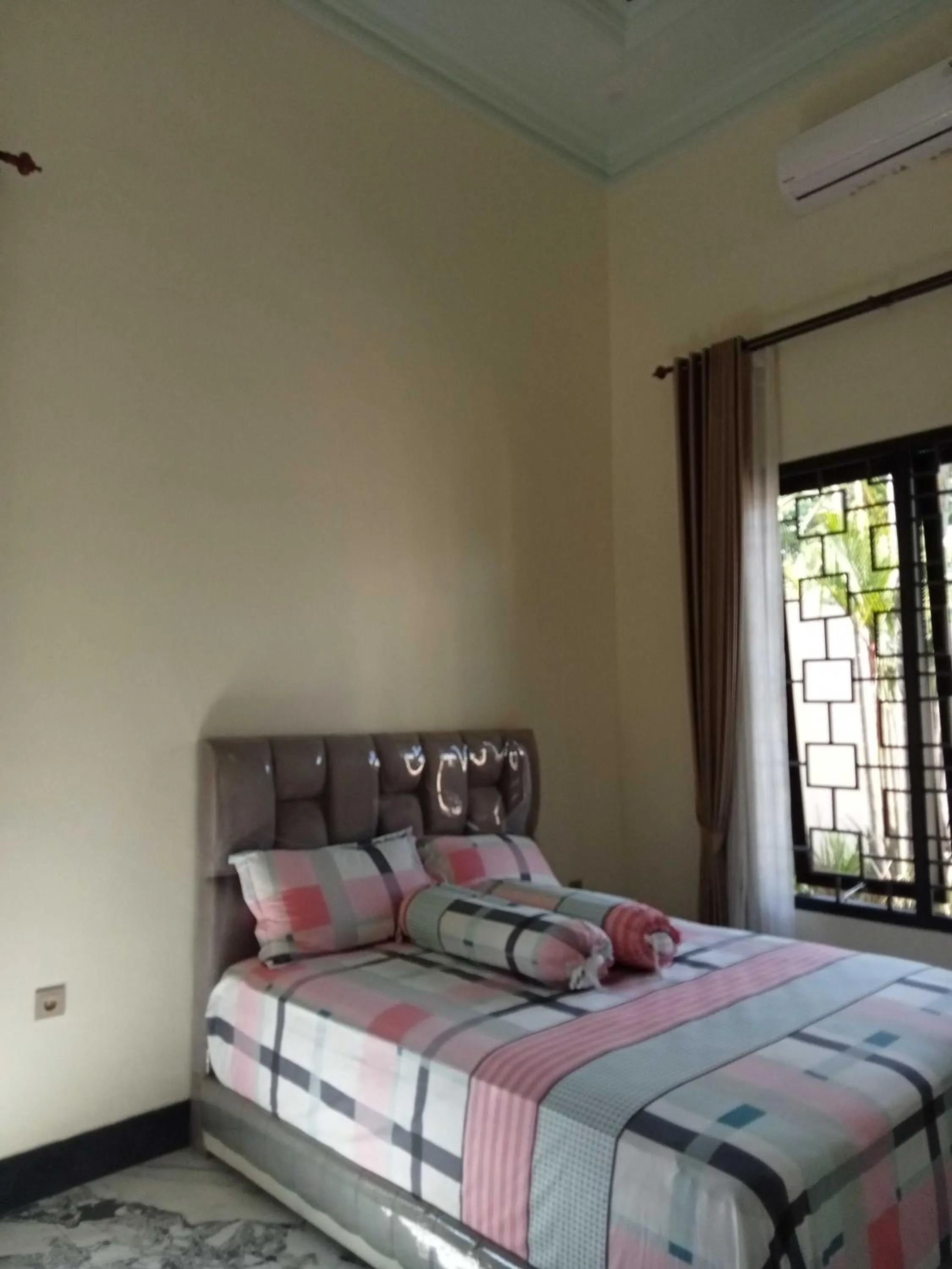 Bedroom, Bed in EXPRESS O 91708 Rumah Sriwijaya 12a Syariah