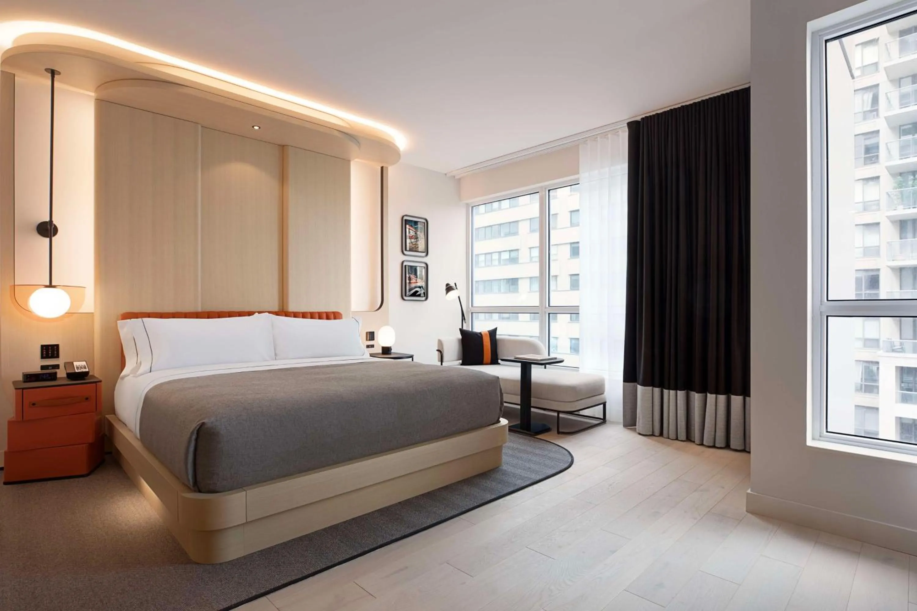 Bed in Canopy By Hilton Toronto Yorkville