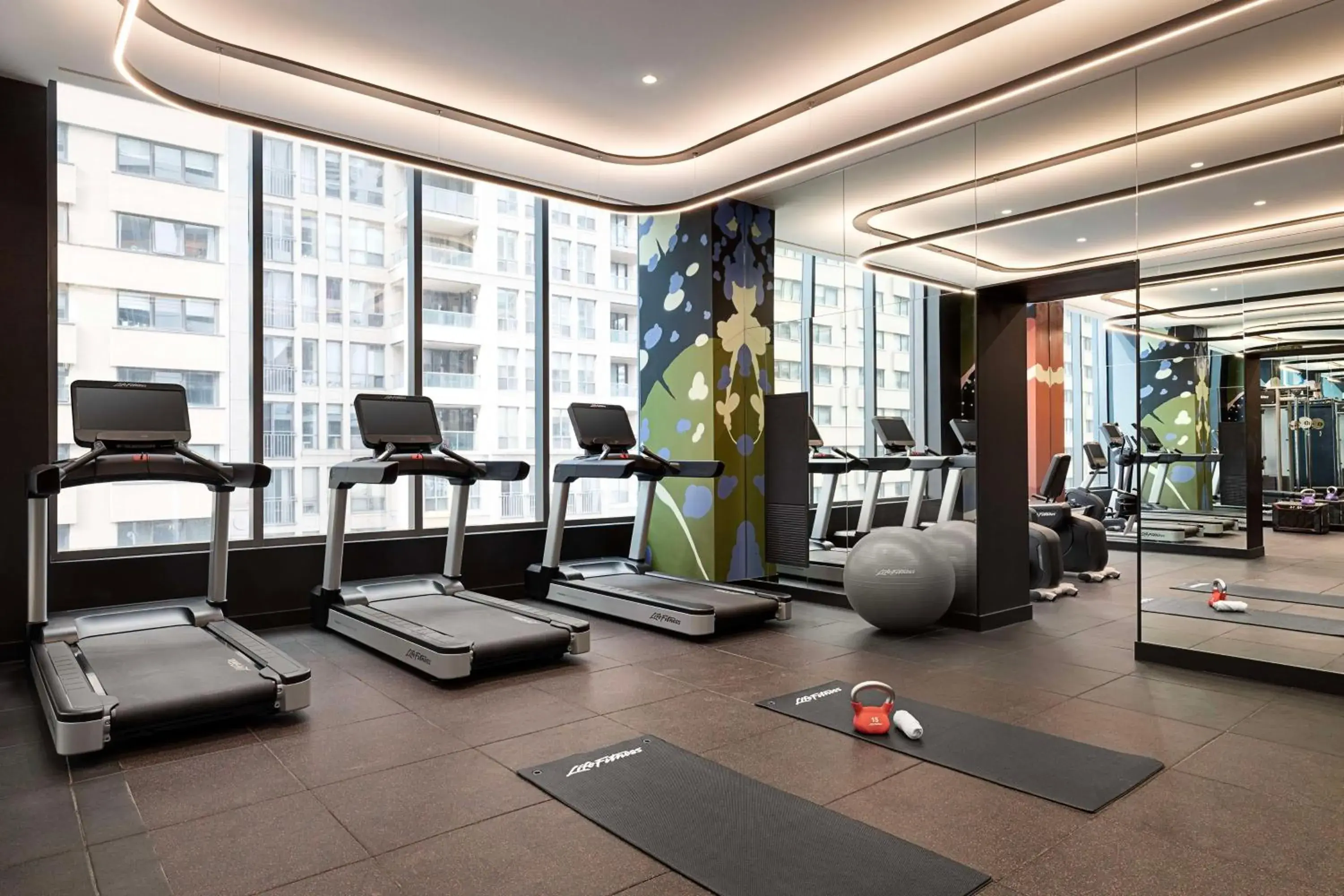 Fitness centre/facilities in Canopy By Hilton Toronto Yorkville Fitness centre/facilities in Canopy By Hilton Toronto Yorkville