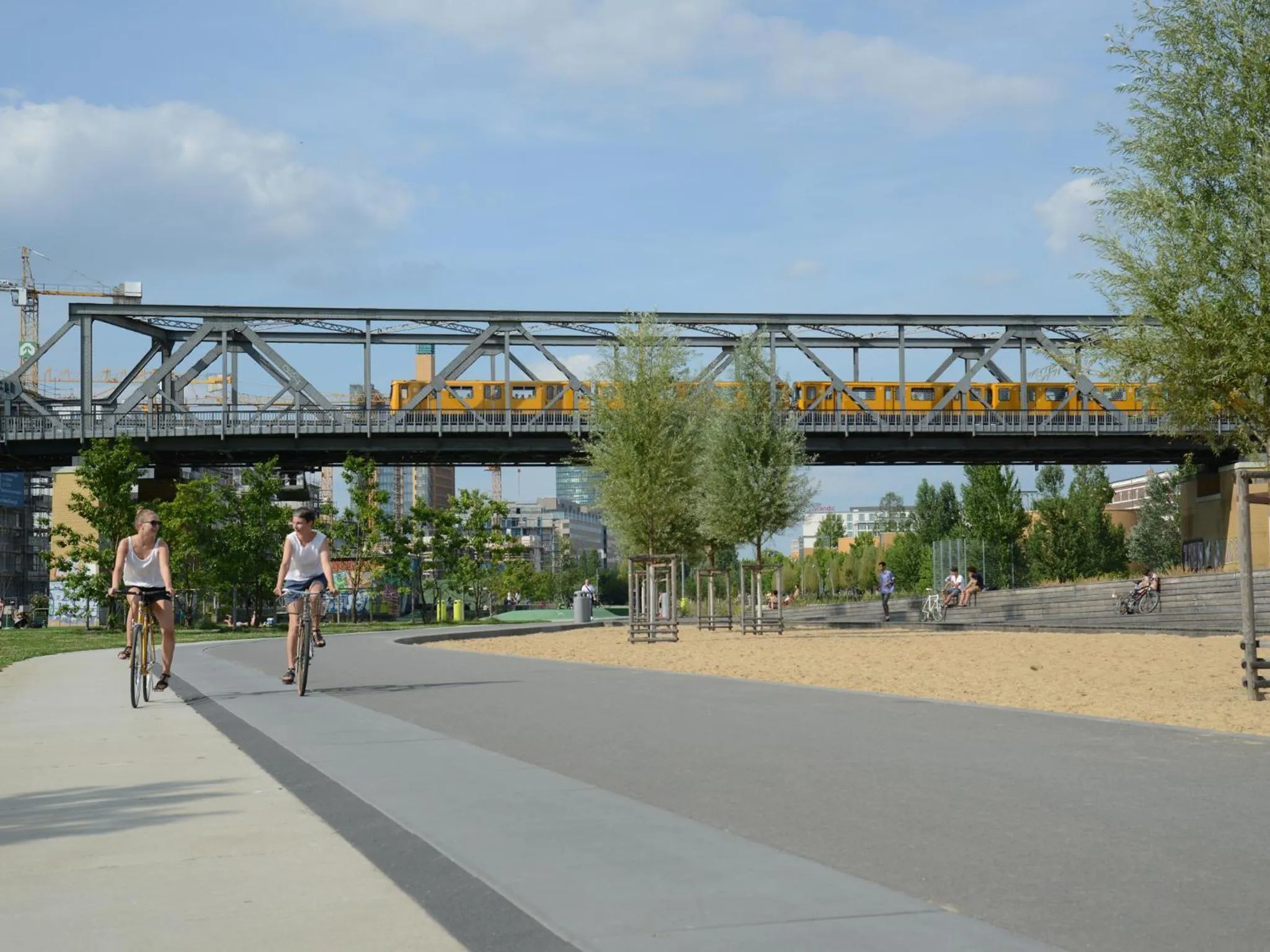 Cycling in Flottwell Berlin Hotel & Residenz am Park