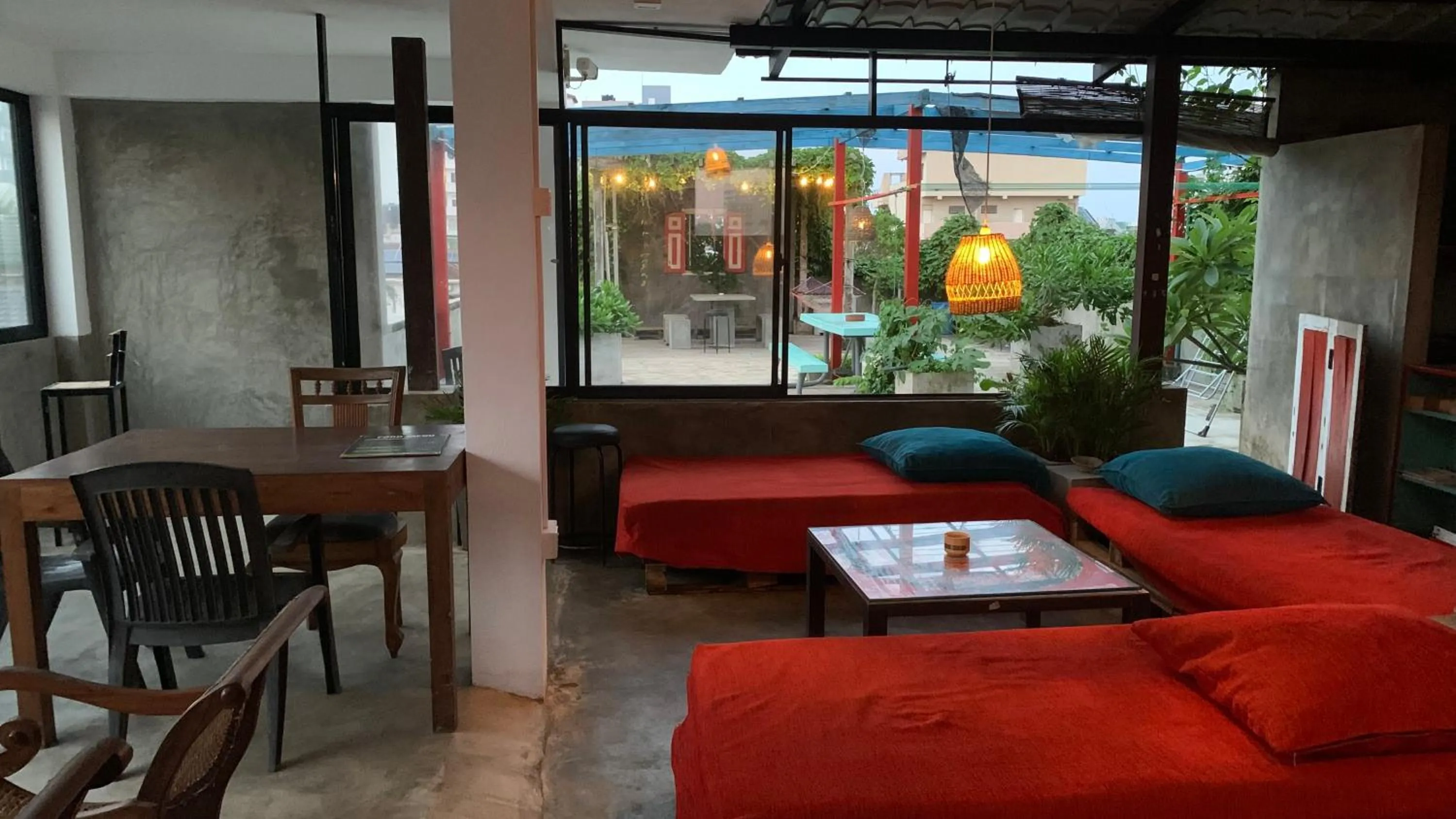 Colombo Beach Hostel