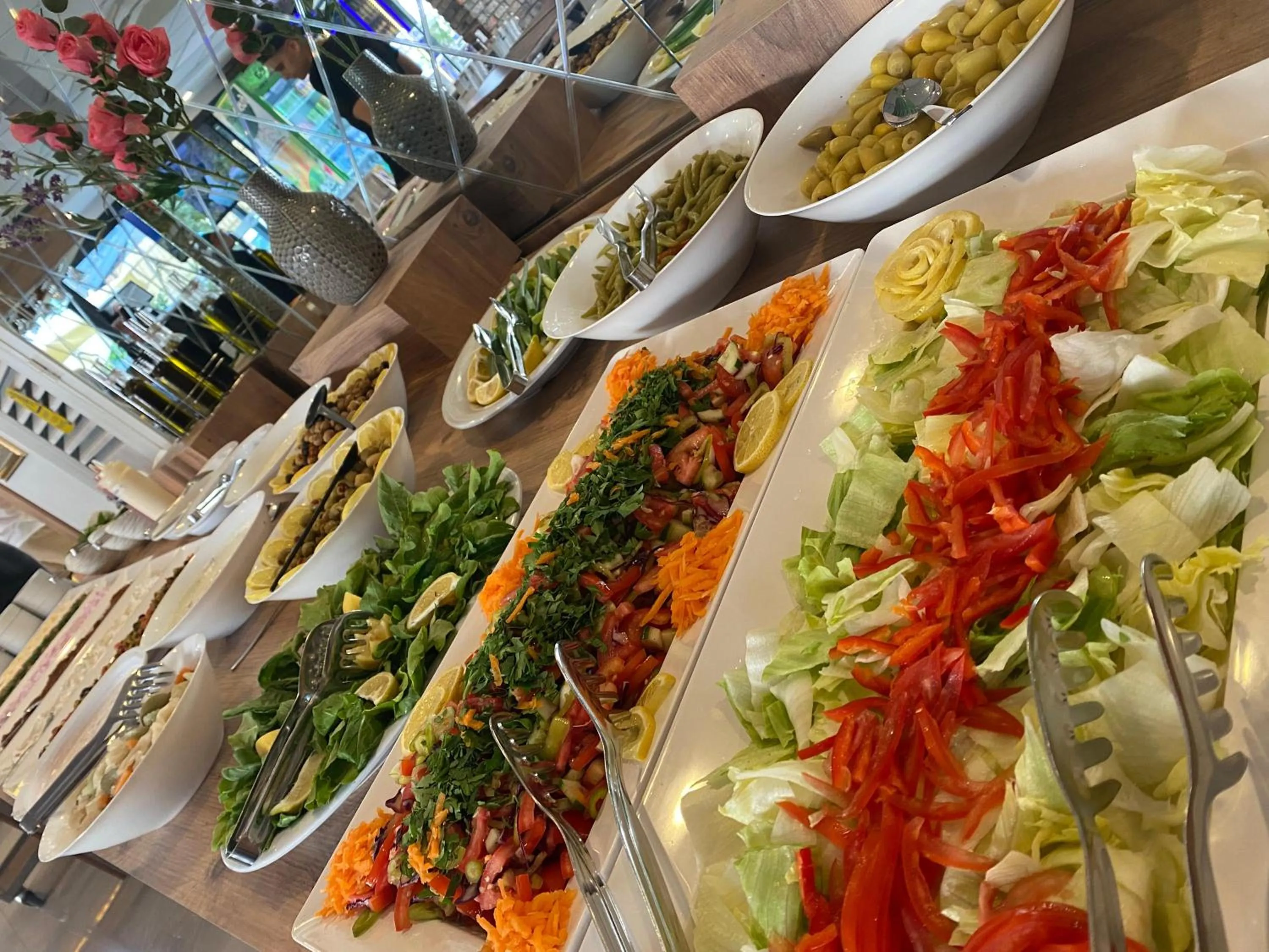 Dinner in Akdeniz Yaşam Otel