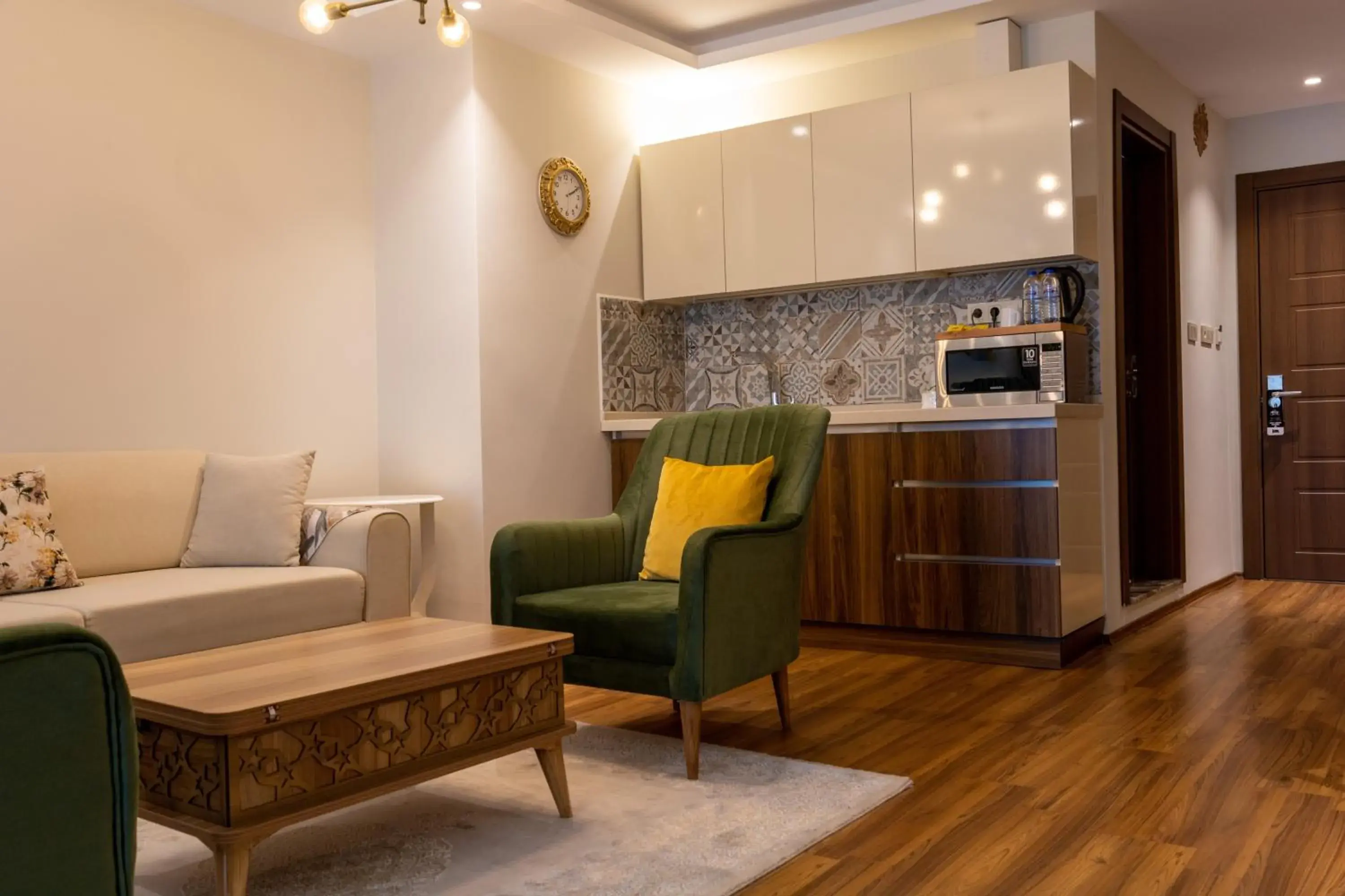 Grand Luxury Grand Luxury