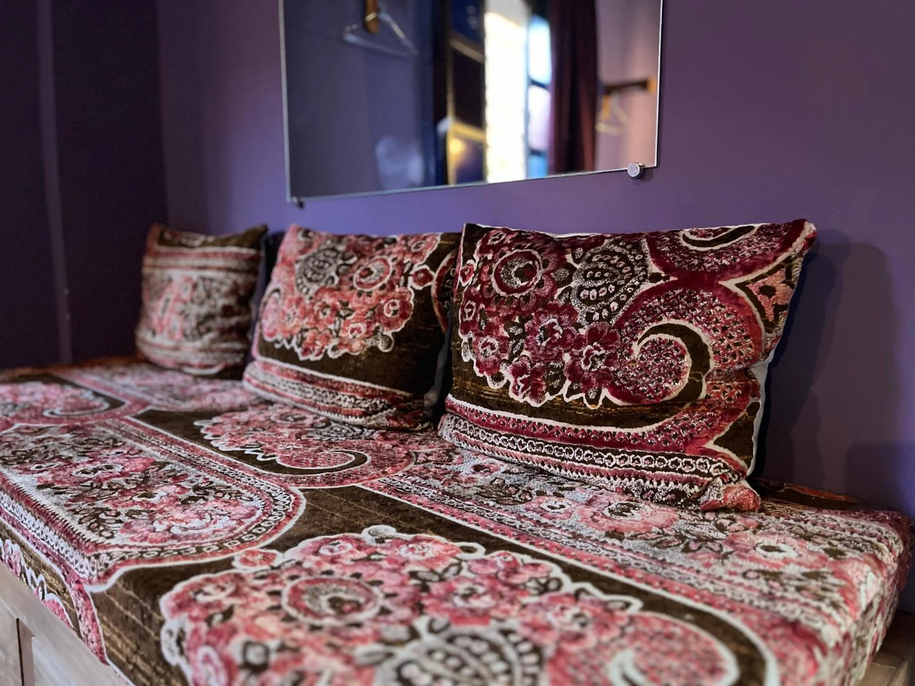 Seating area, Bed in Riad Imndi