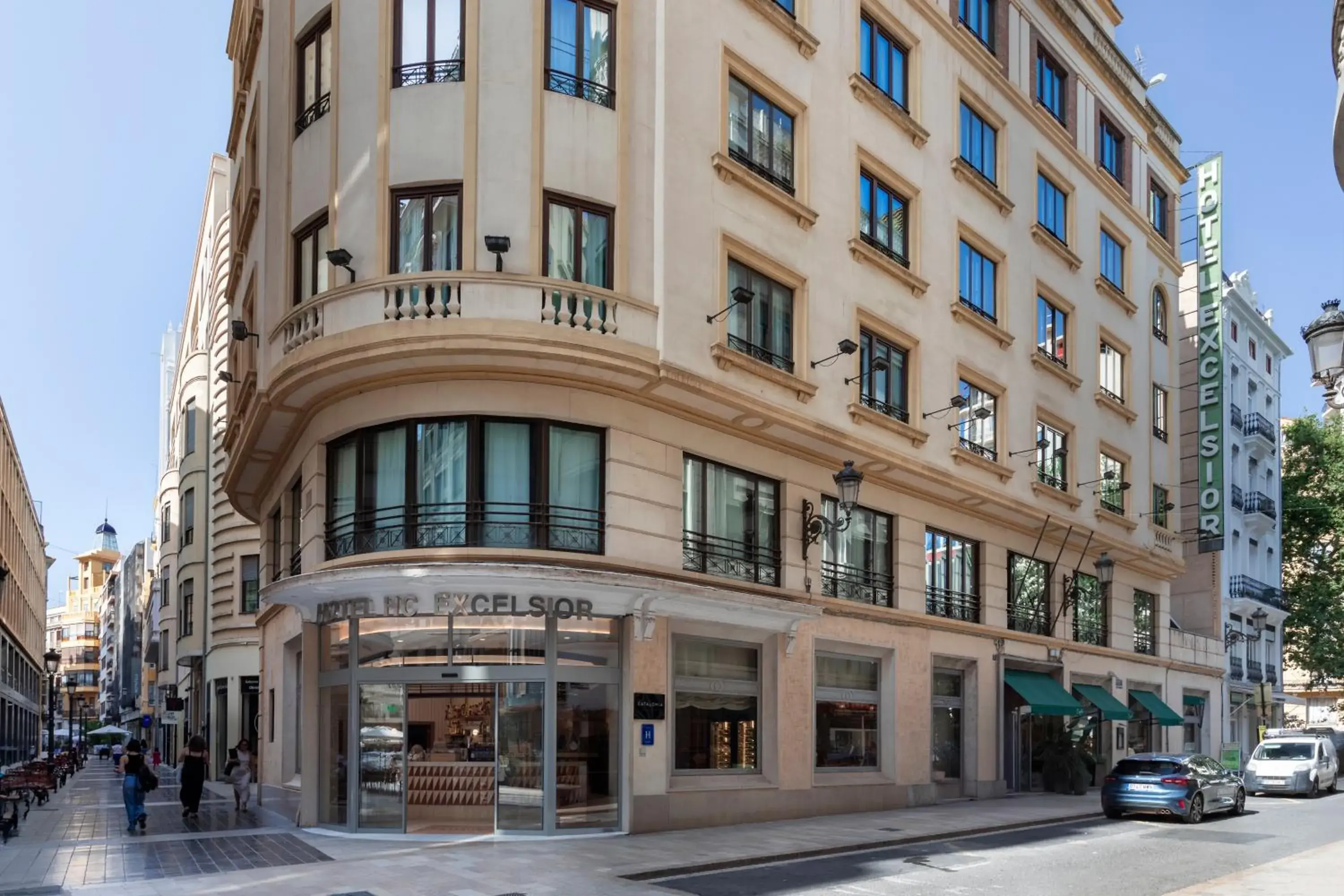 Property building in Catalonia Excelsior Property building in Catalonia Excelsior