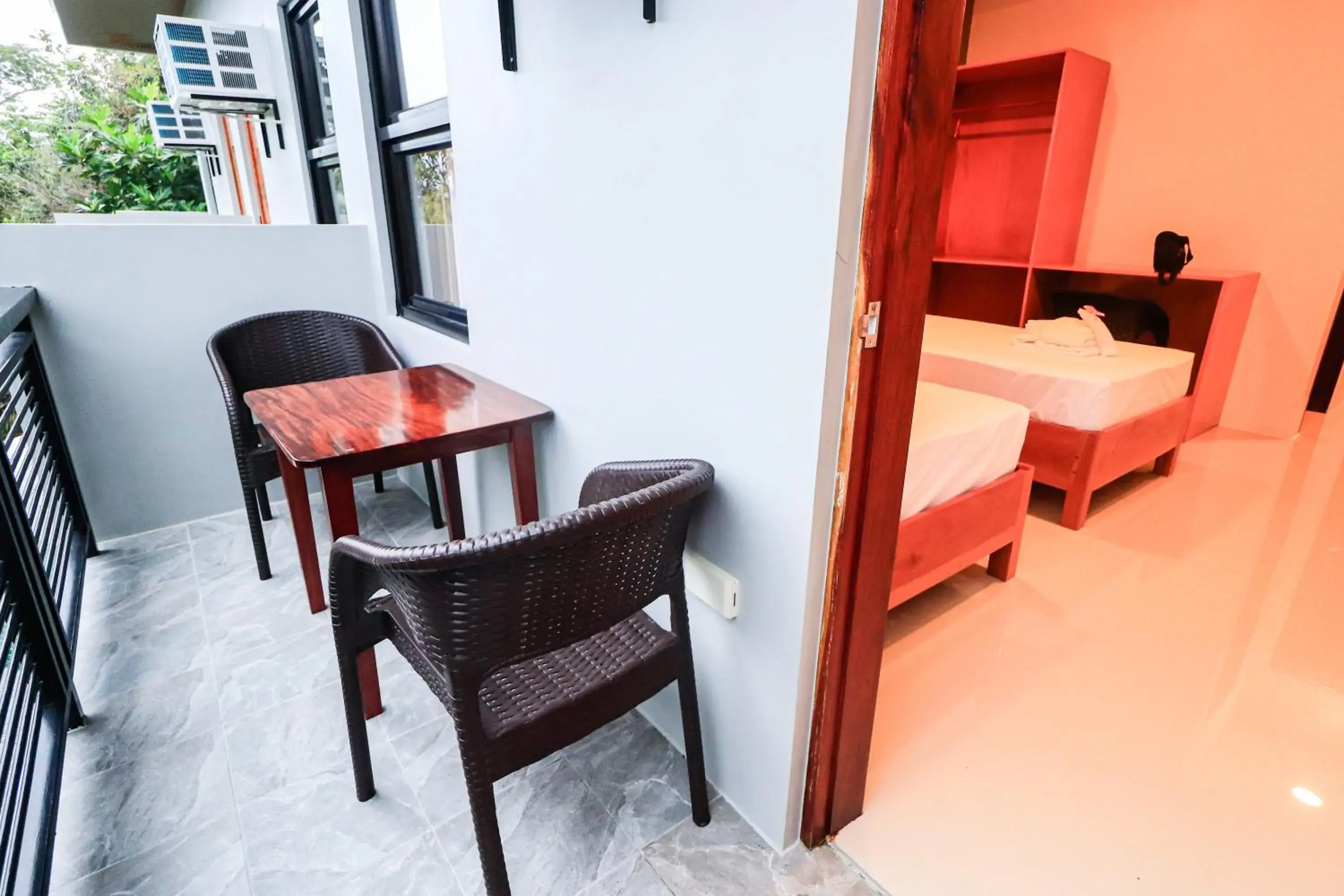 Standard Twin Room in Josefina's Tourist Inn Standard Twin Room in Josefina's Tourist Inn