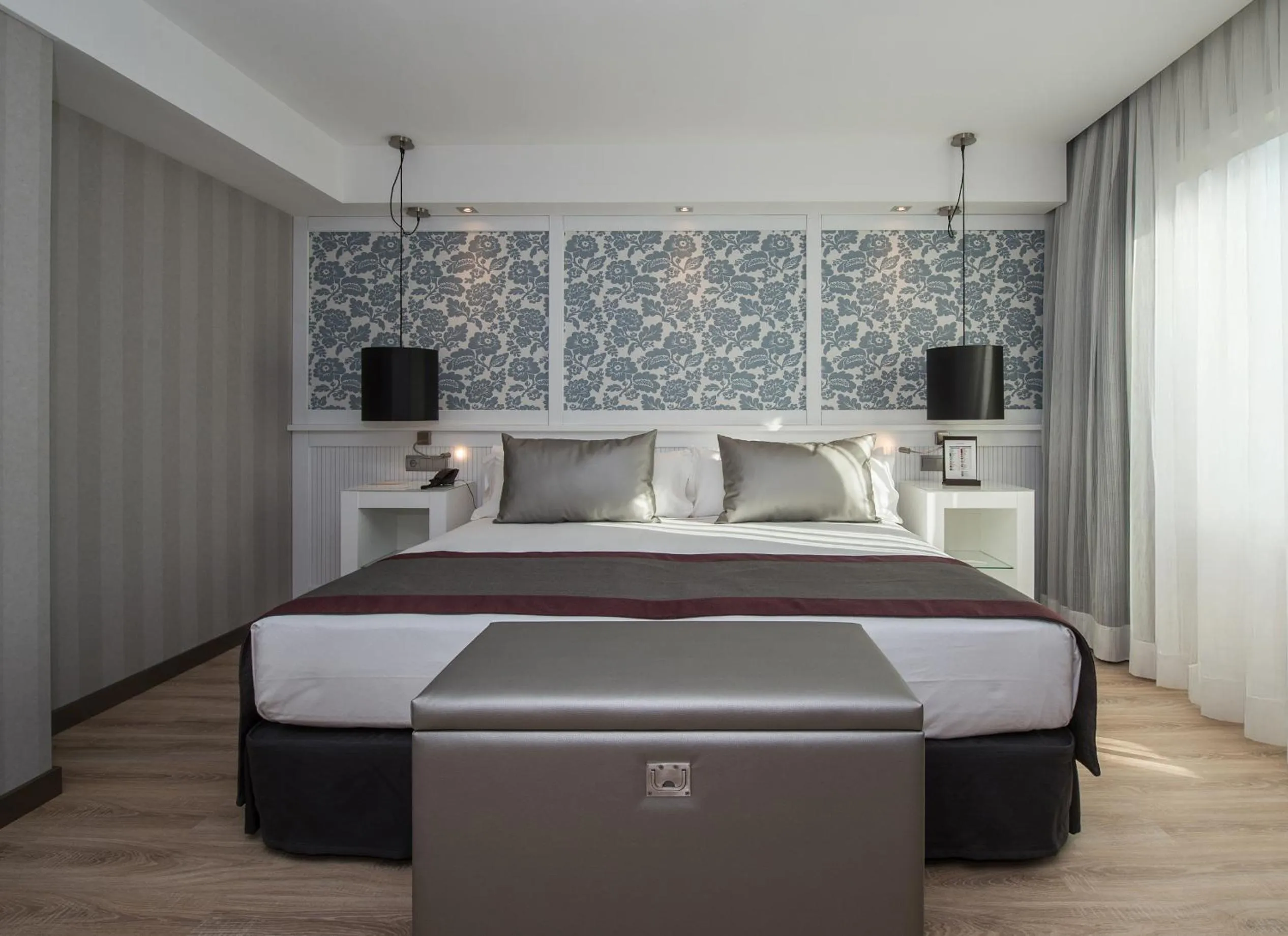 Bed in Catalonia Plaza Catalunya