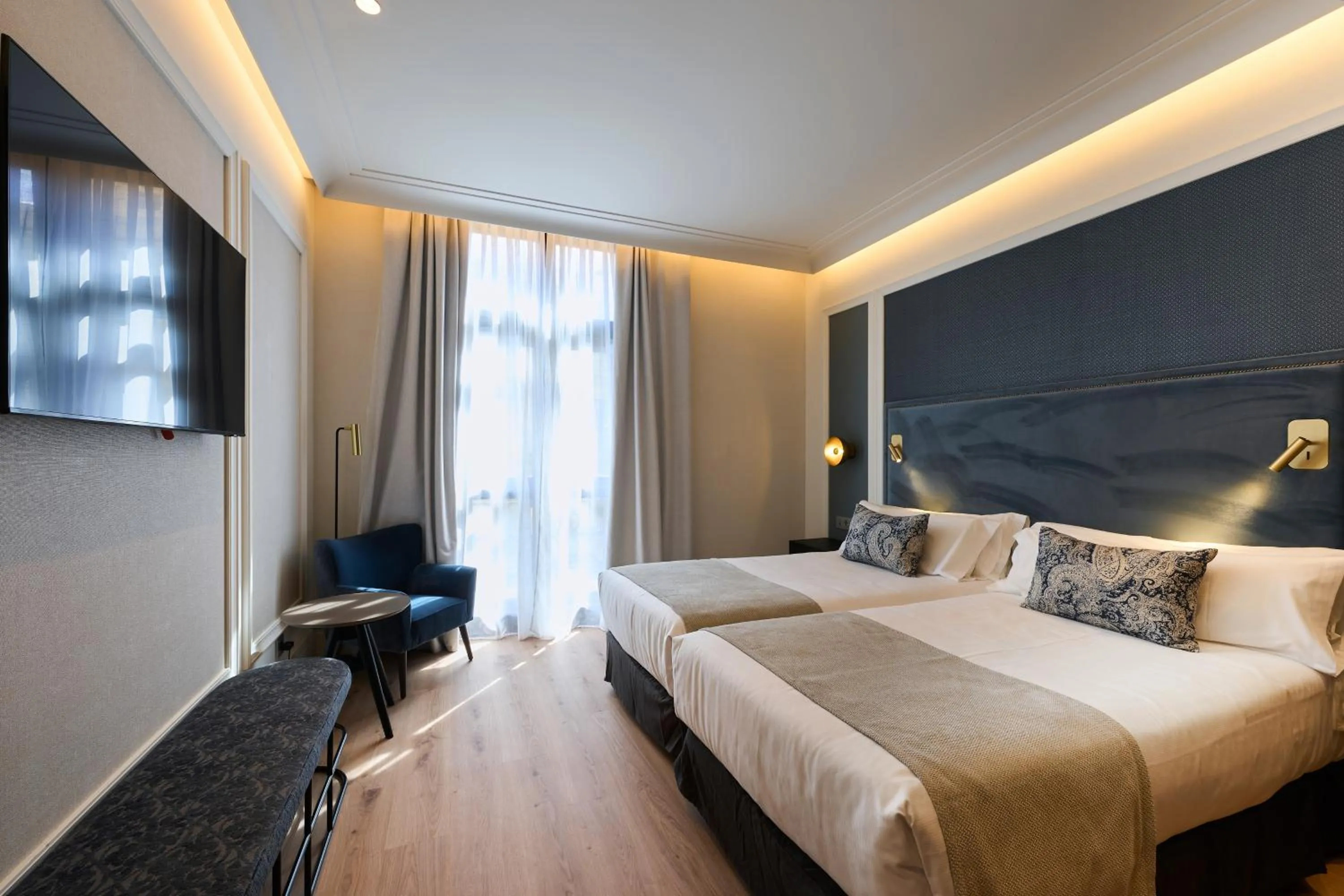 Bed in Catalonia Plaza Catalunya