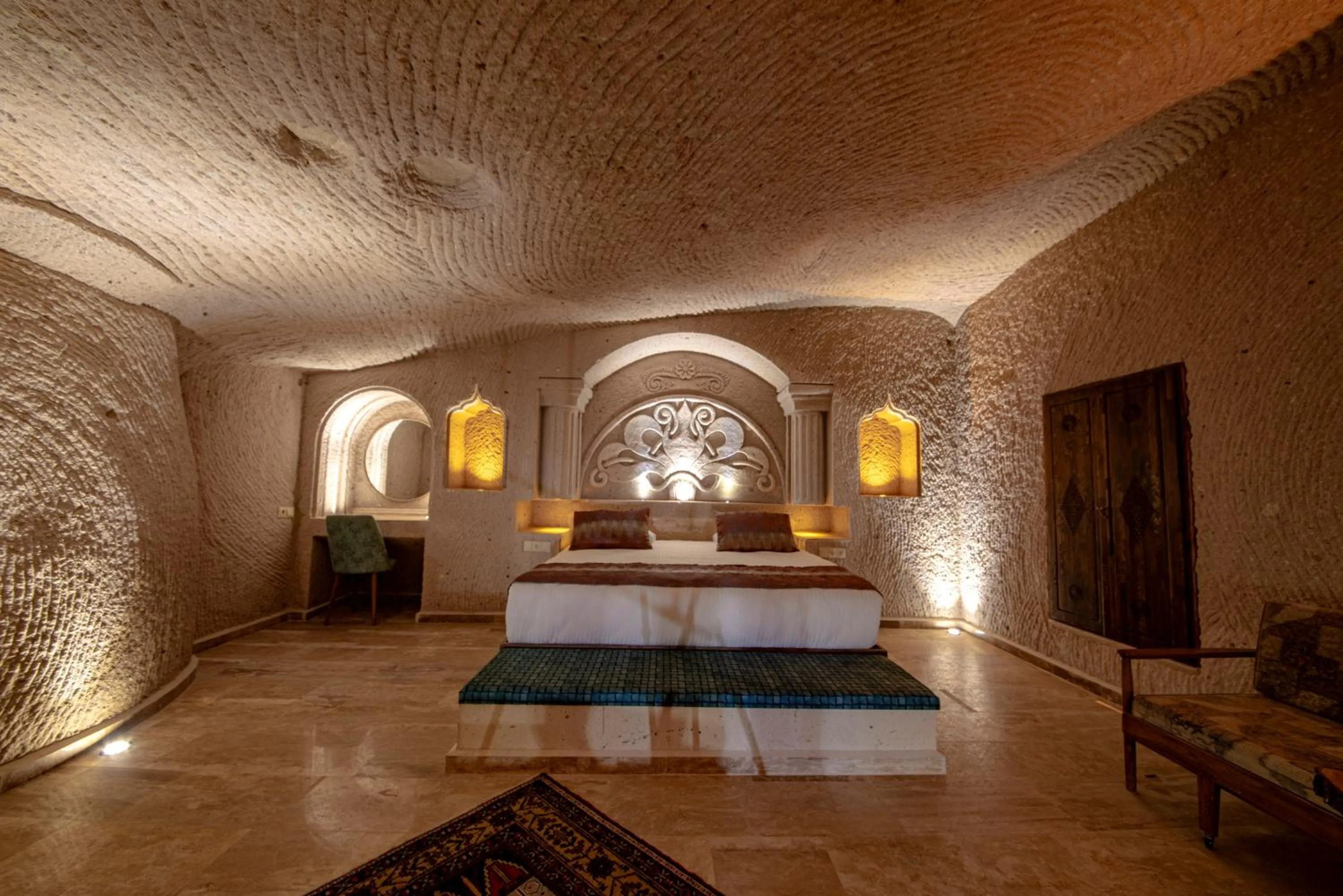 Bed in FARMER CAVE HOUSE