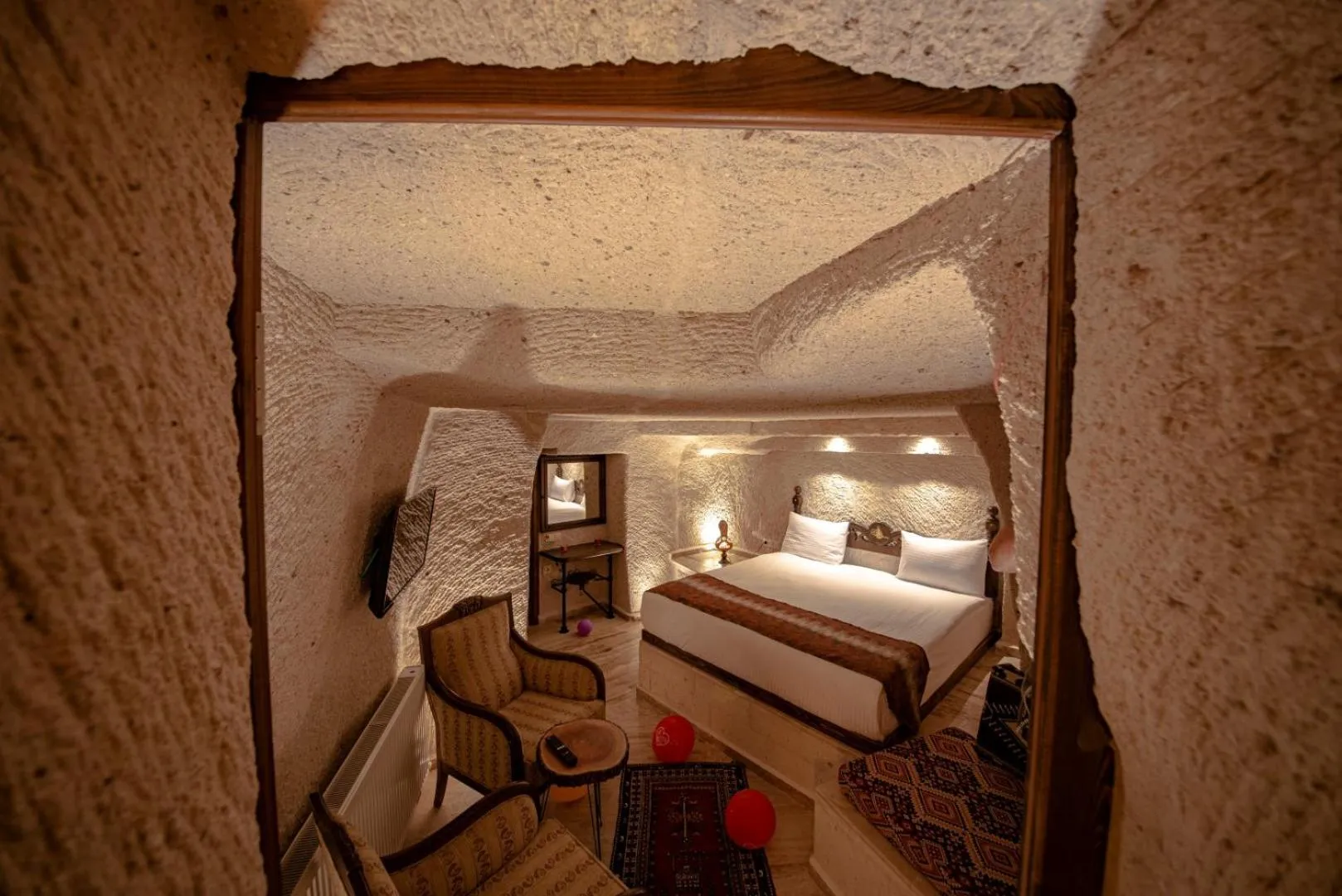 Bed in FARMER CAVE HOUSE