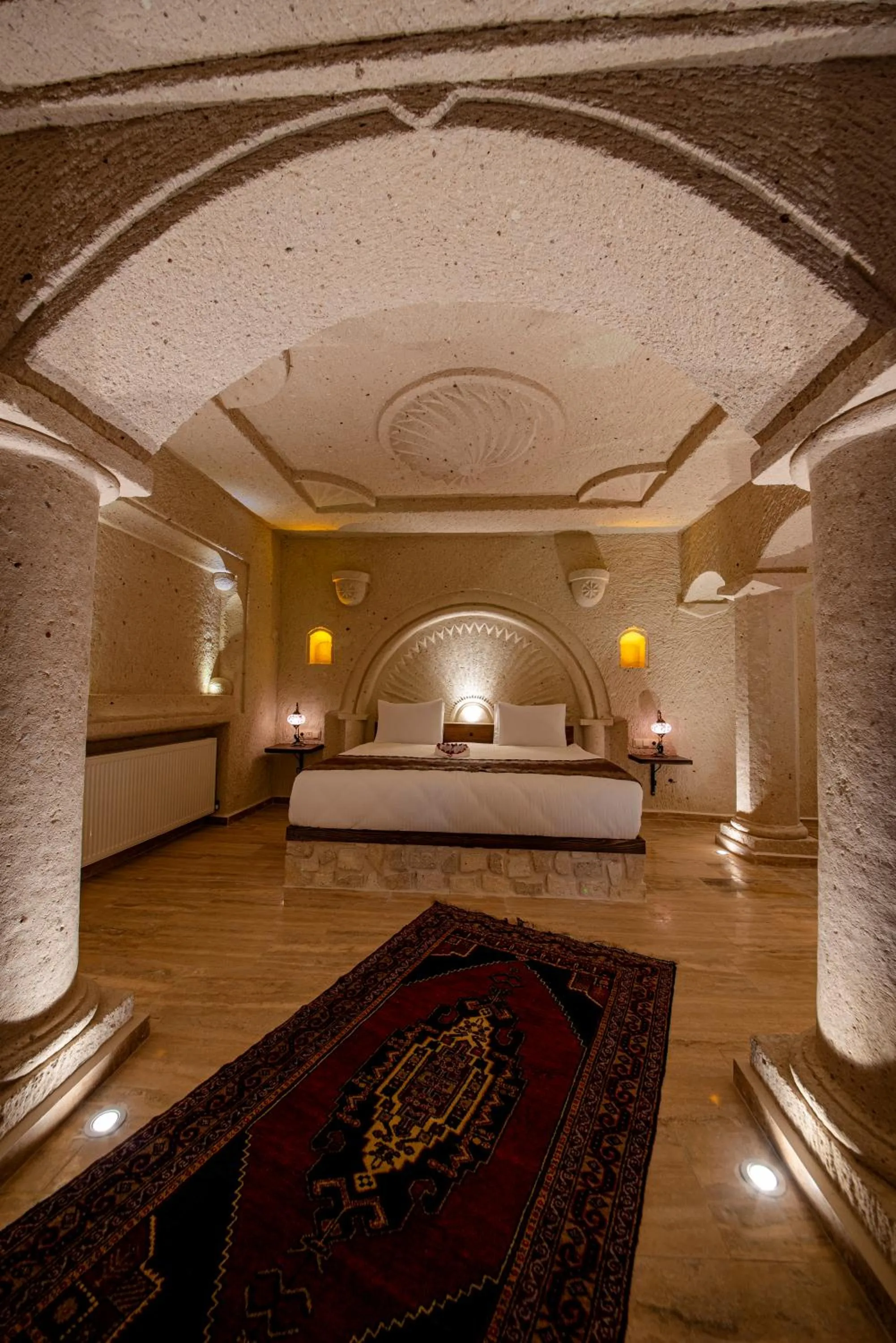 Bed in FARMER CAVE HOUSE