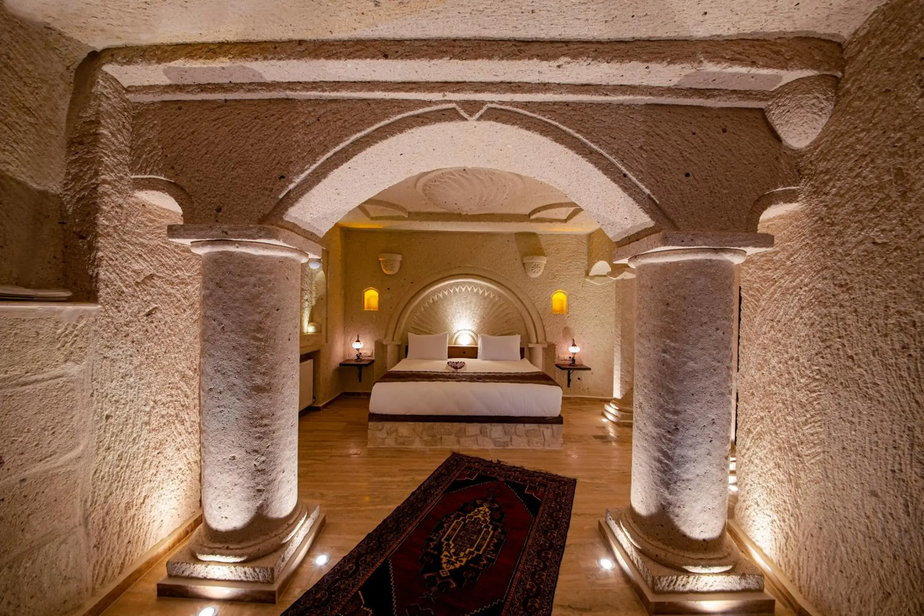 Superior King Suite in FARMER CAVE HOUSE Superior King Suite in FARMER CAVE HOUSE