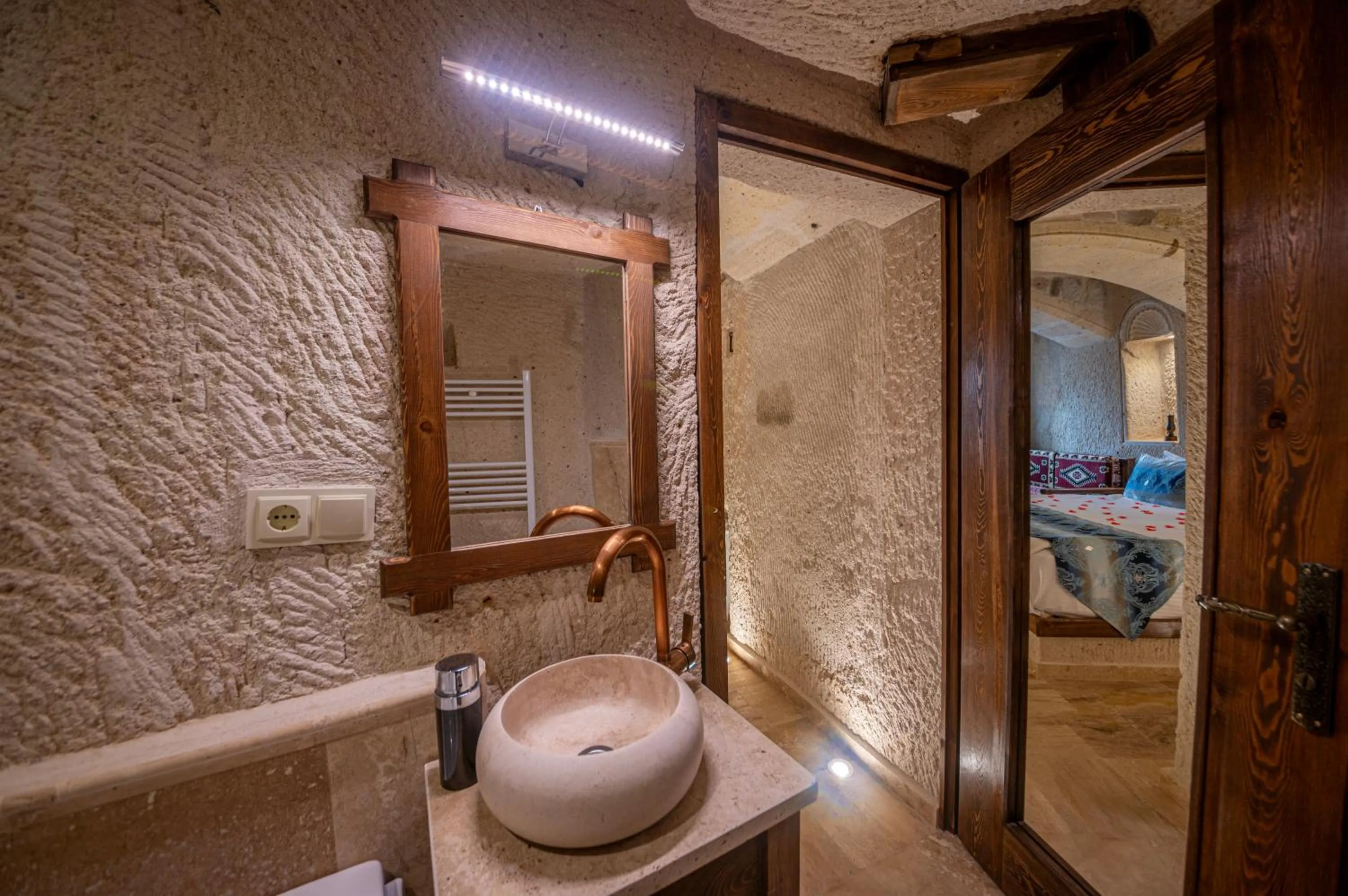 Bathroom in FARMER CAVE HOUSE