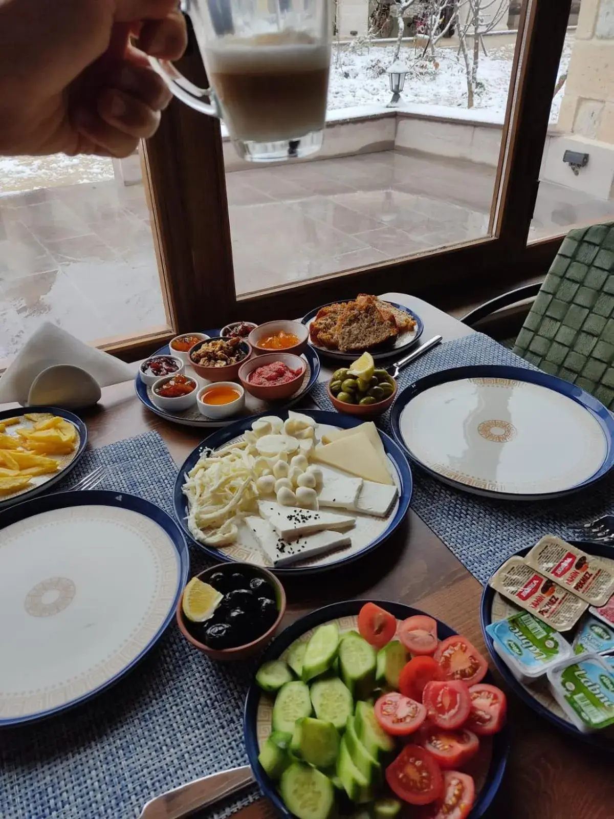 Restaurant/places to eat in FARMER CAVE HOUSE Restaurant/places to eat in FARMER CAVE HOUSE