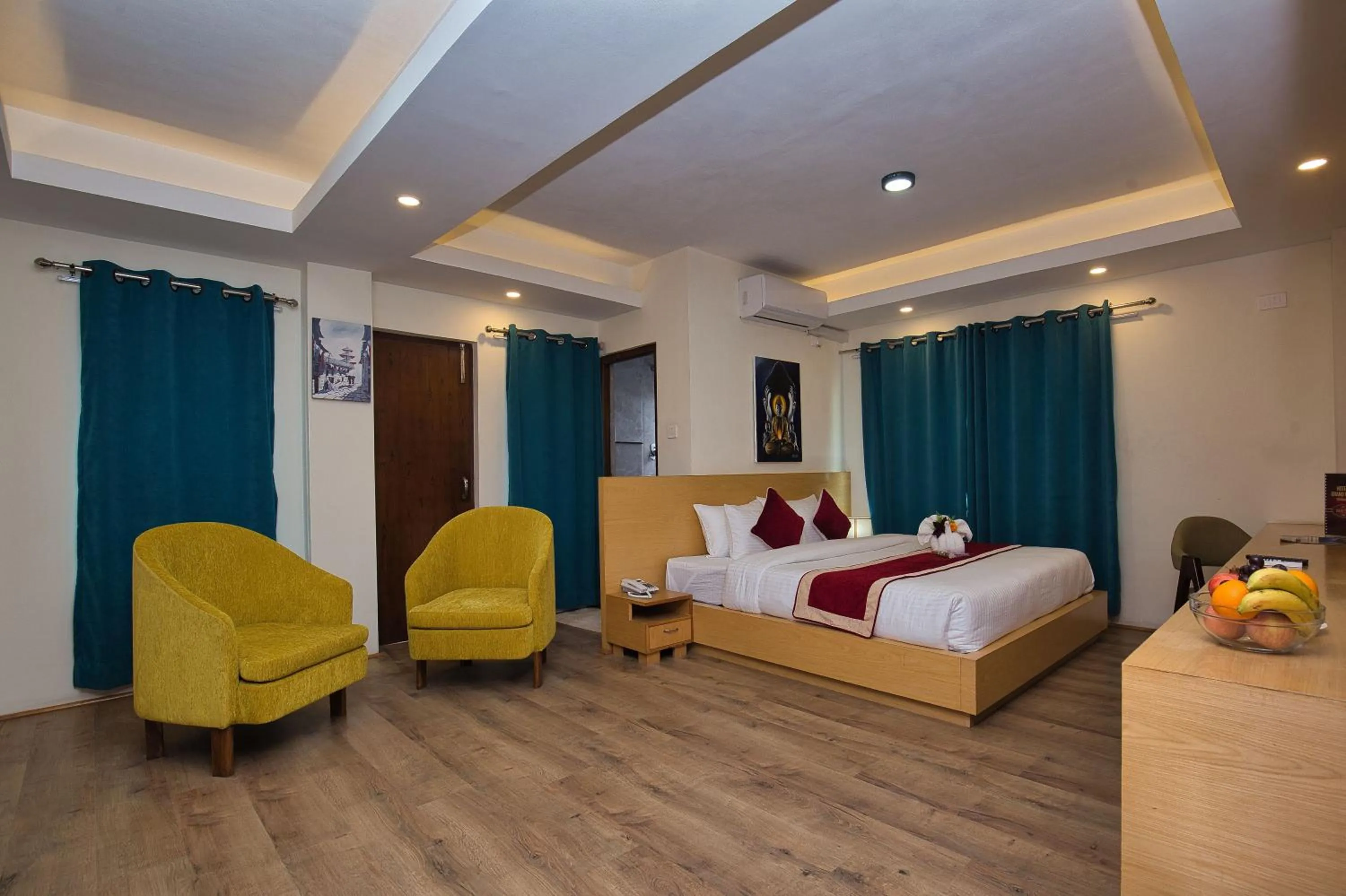 Photo of the whole room, Bed in Hotel Grand View