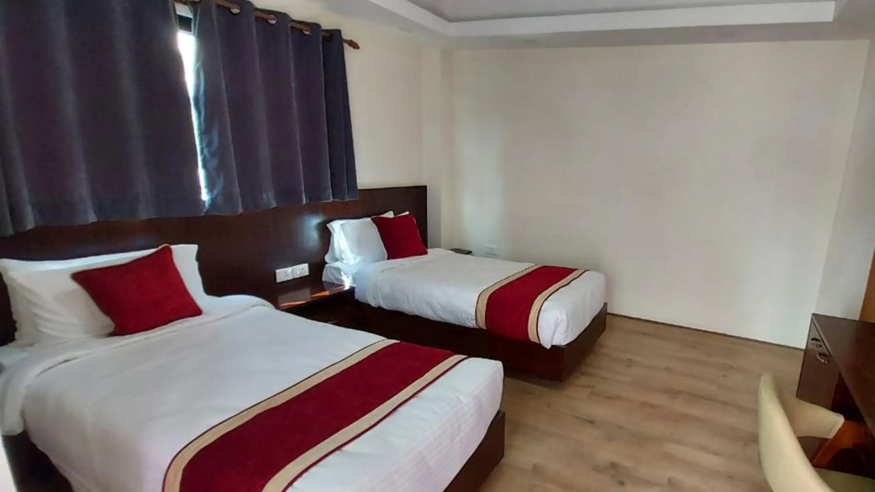 Deluxe Twin Room in Hotel Grand View Deluxe Twin Room in Hotel Grand View