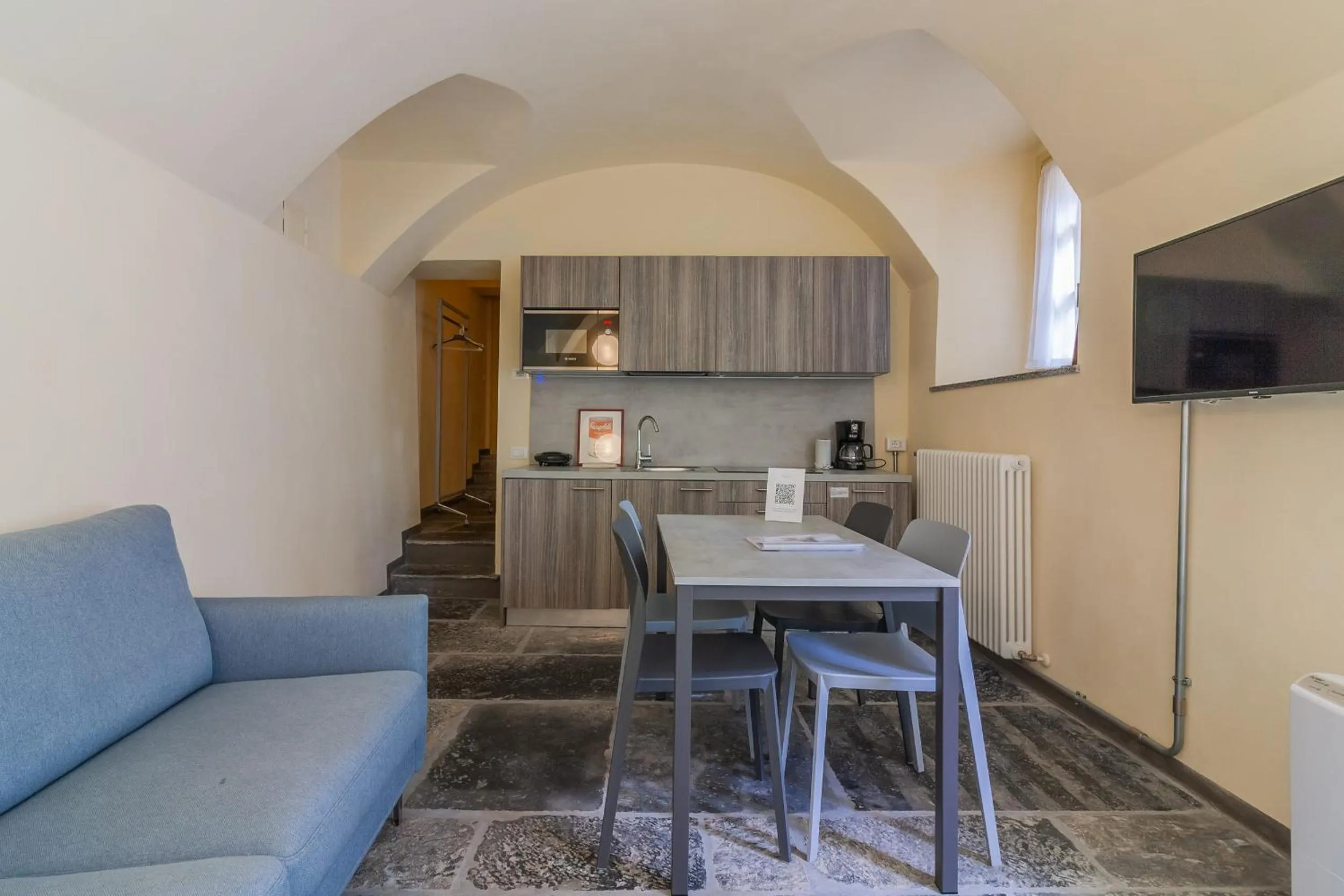Communal lounge/ TV room in Tiny Duke Apartment