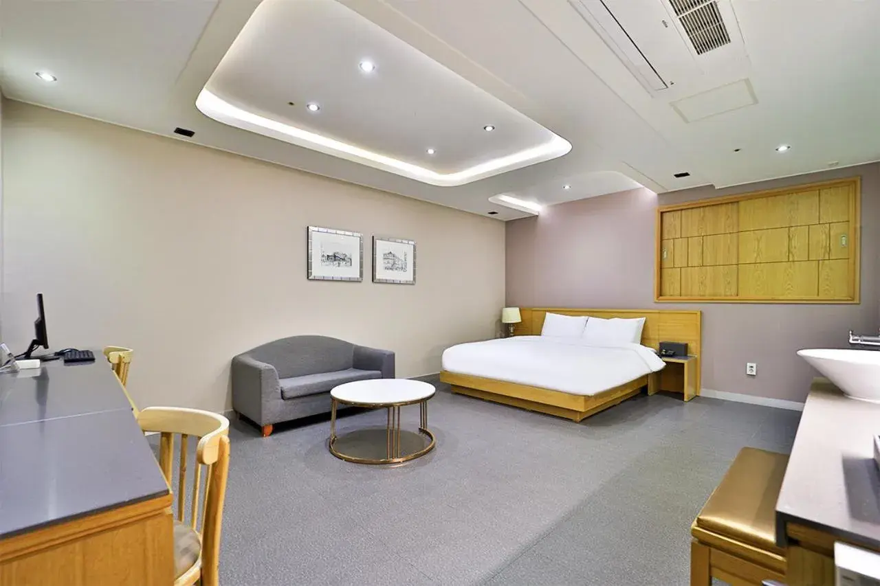 Bedroom, Bed in Seomyeon IB Hotel Bedroom, Bed in Seomyeon IB Hotel