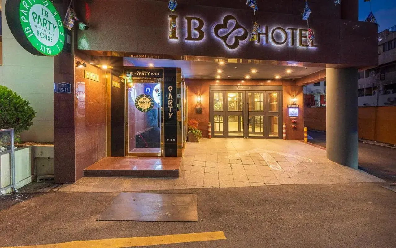 Facade/entrance in Seomyeon IB Hotel Facade/entrance in Seomyeon IB Hotel