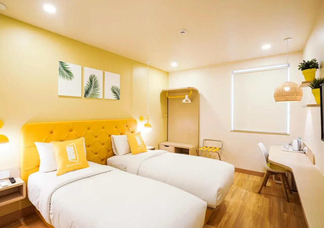 Standard Twin Room - single occupancy in Bloom Hotel - Bengaluru Airport Standard Twin Room - single occupancy in Bloom Hotel - Bengaluru Airport