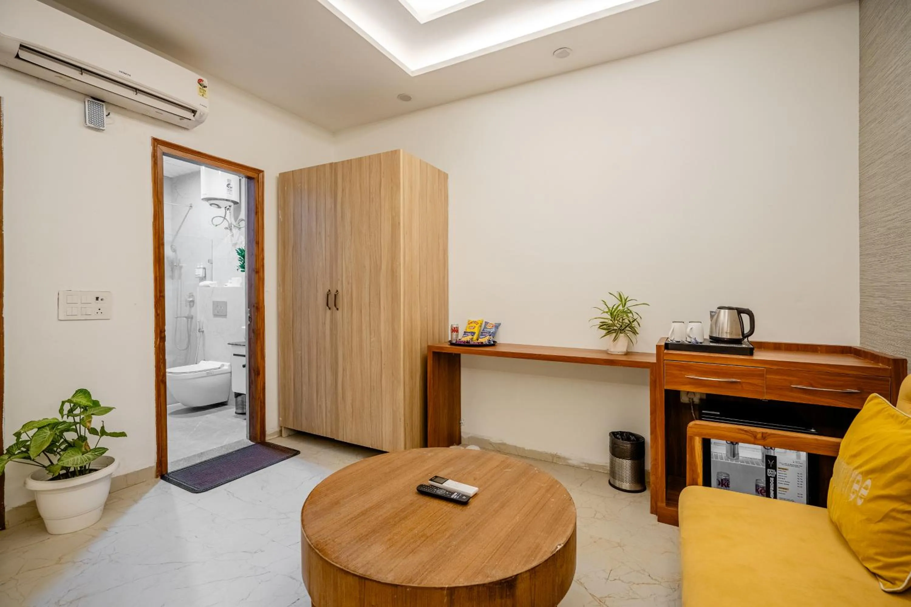 Living room in Lime Tree Hotels and Banquet Greater Noida