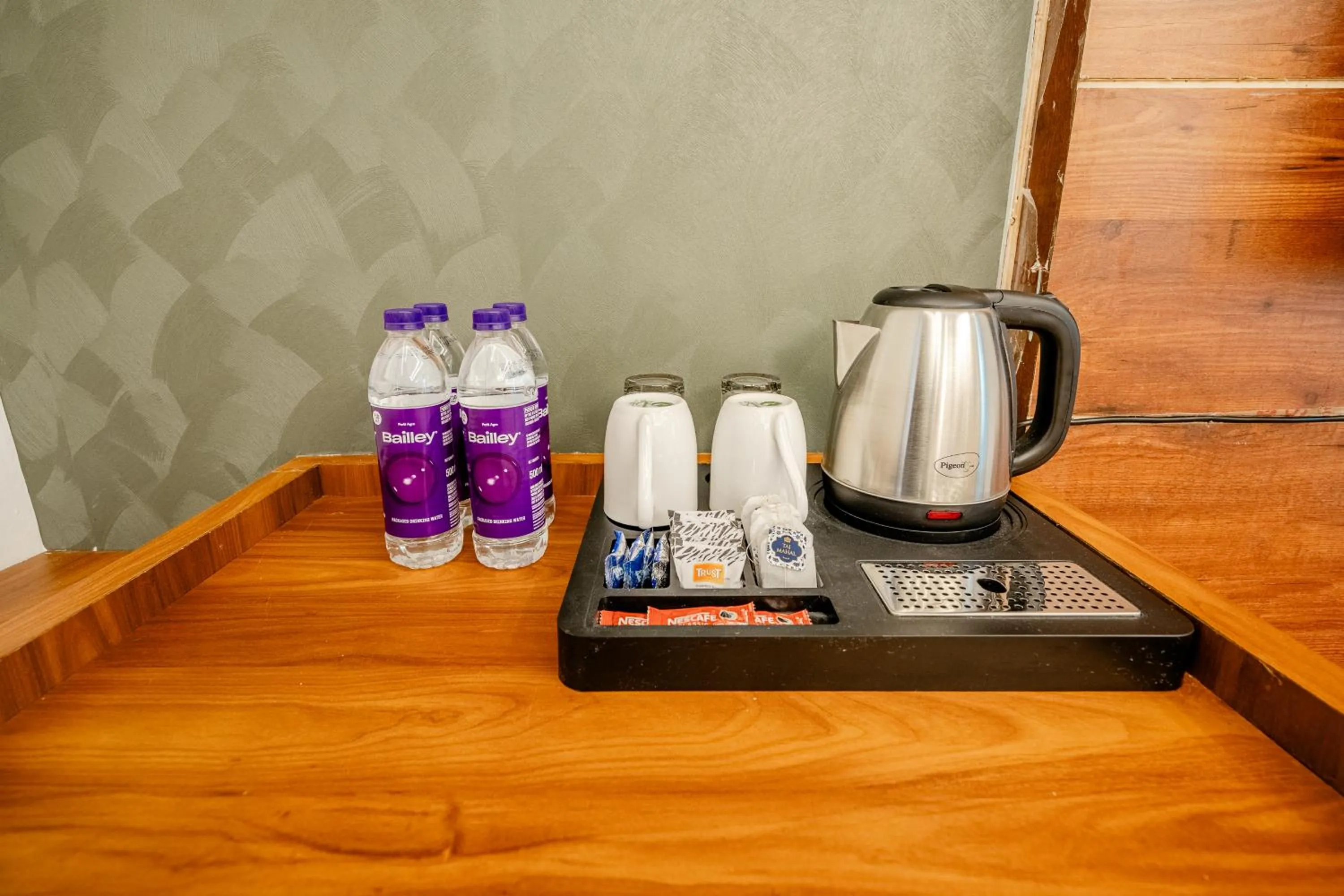 Coffee/tea facilities in Lime Tree Hotels and Banquet Greater Noida