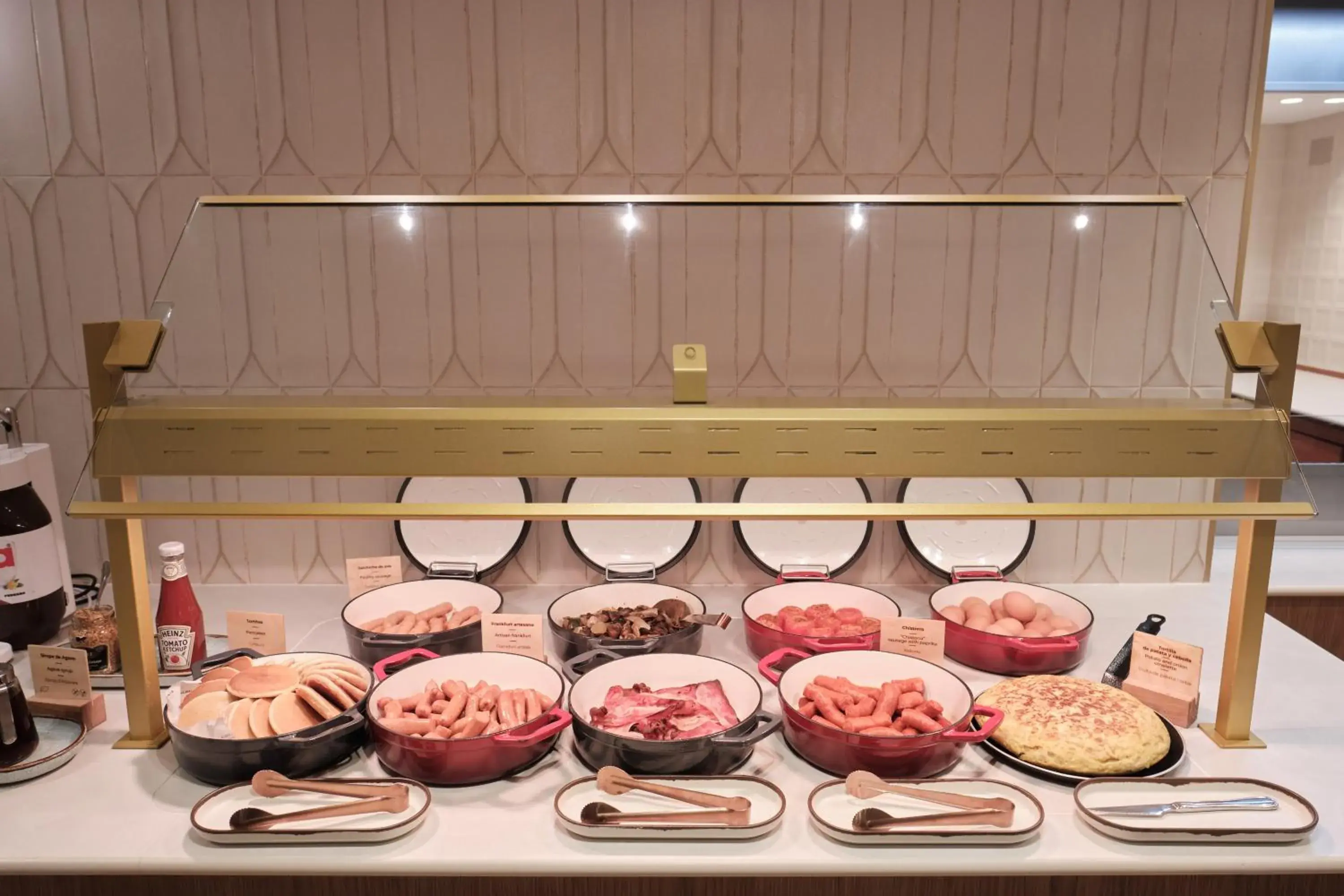 Buffet breakfast in Catalonia Eixample 1864 Buffet breakfast in Catalonia Eixample 1864