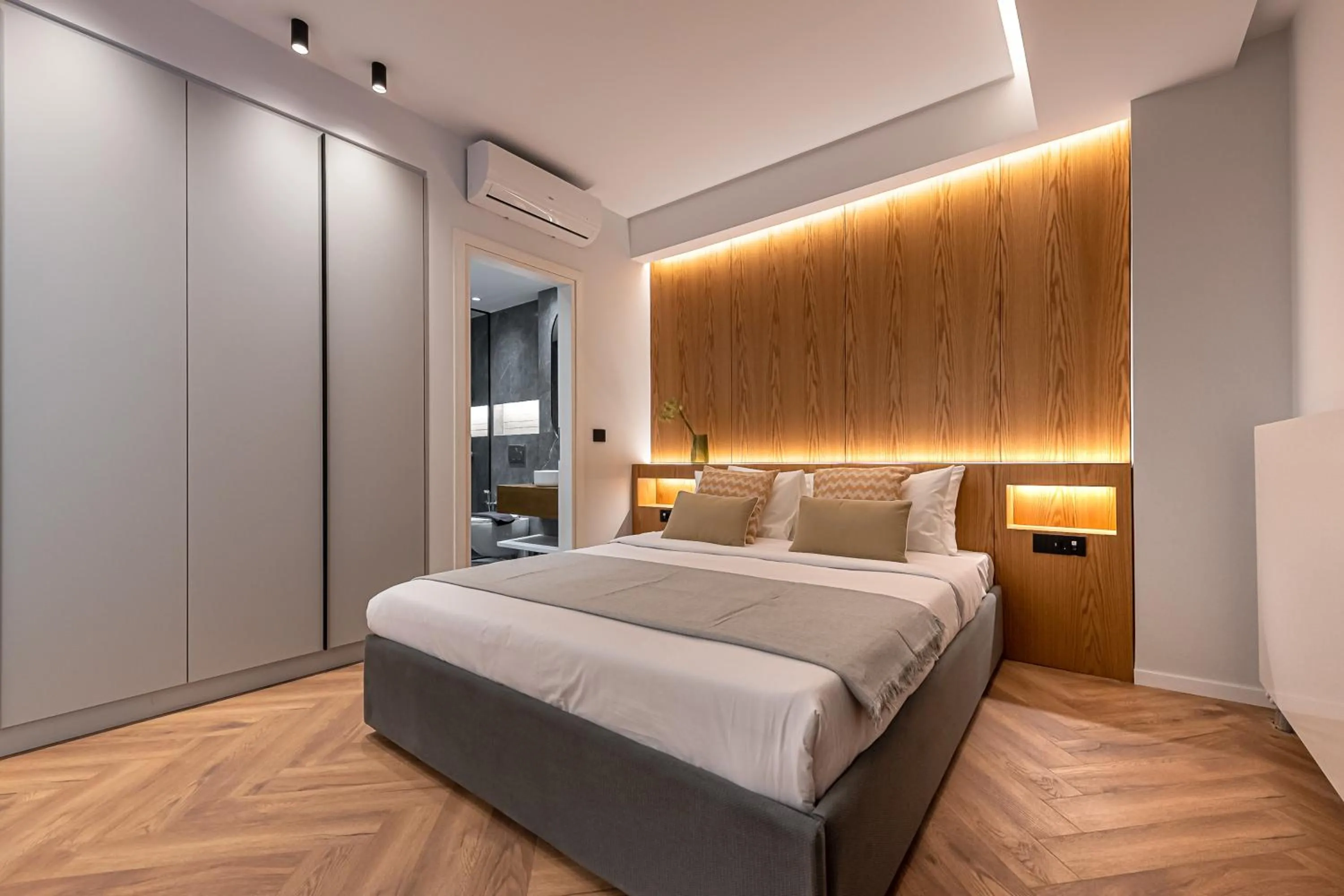 Phaedrus Living Luxury Penthouse Ploutarchou