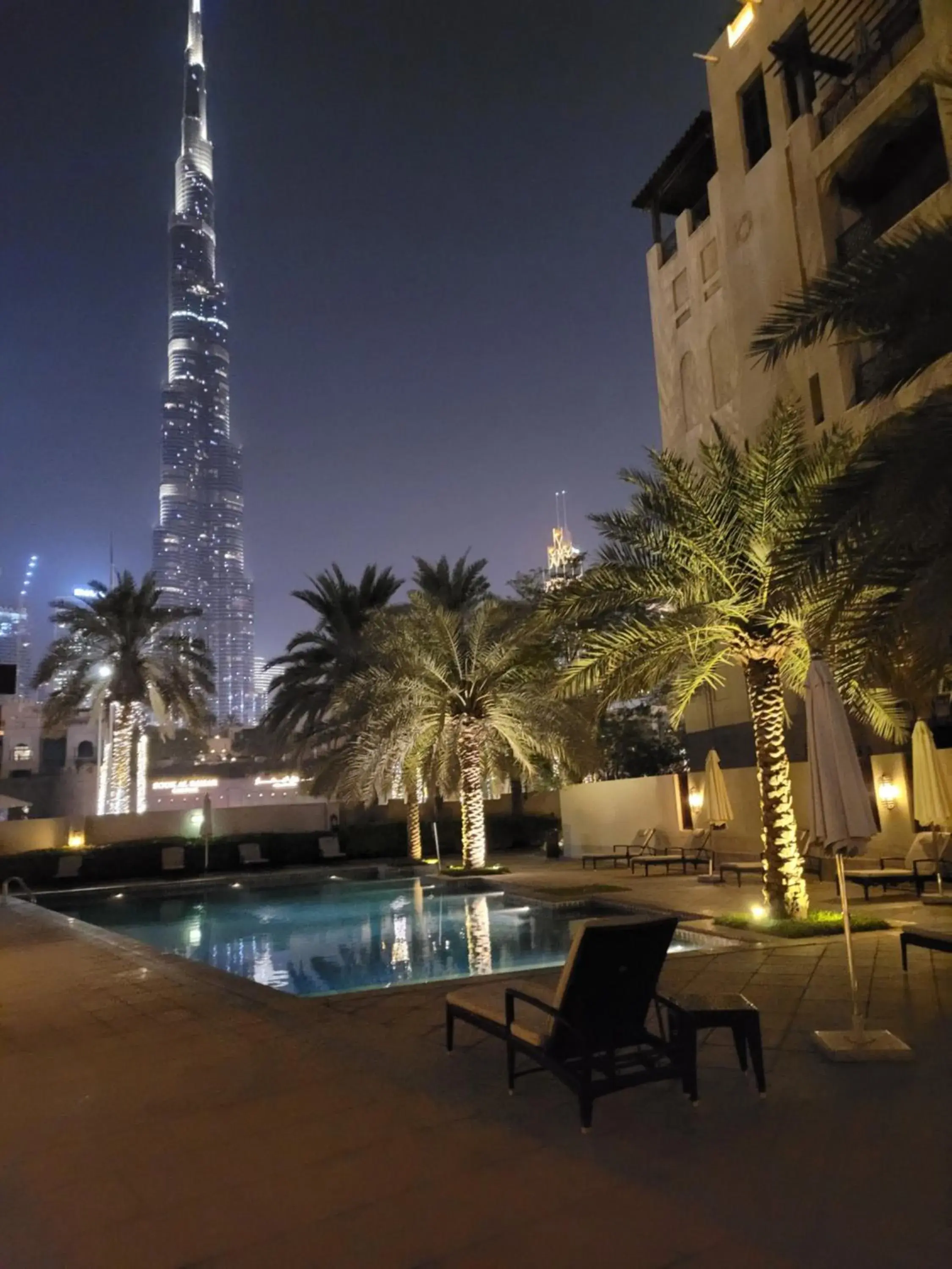 Luxury 3 Bedroom Apartment - DUBAI MALL 5 min Walk Luxury 3 Bedroom Apartment - DUBAI MALL 5 min Walk