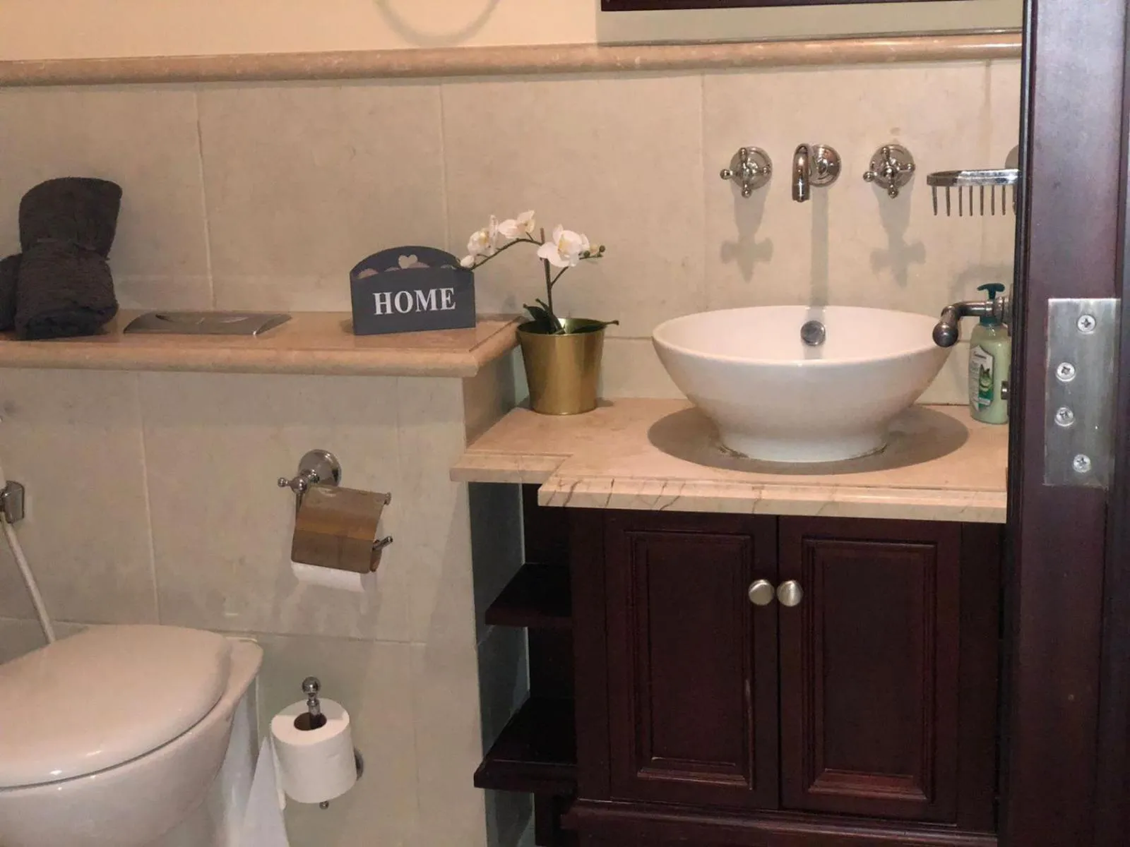 Luxury 3 Bedroom Apartment - DUBAI MALL 5 min Walk