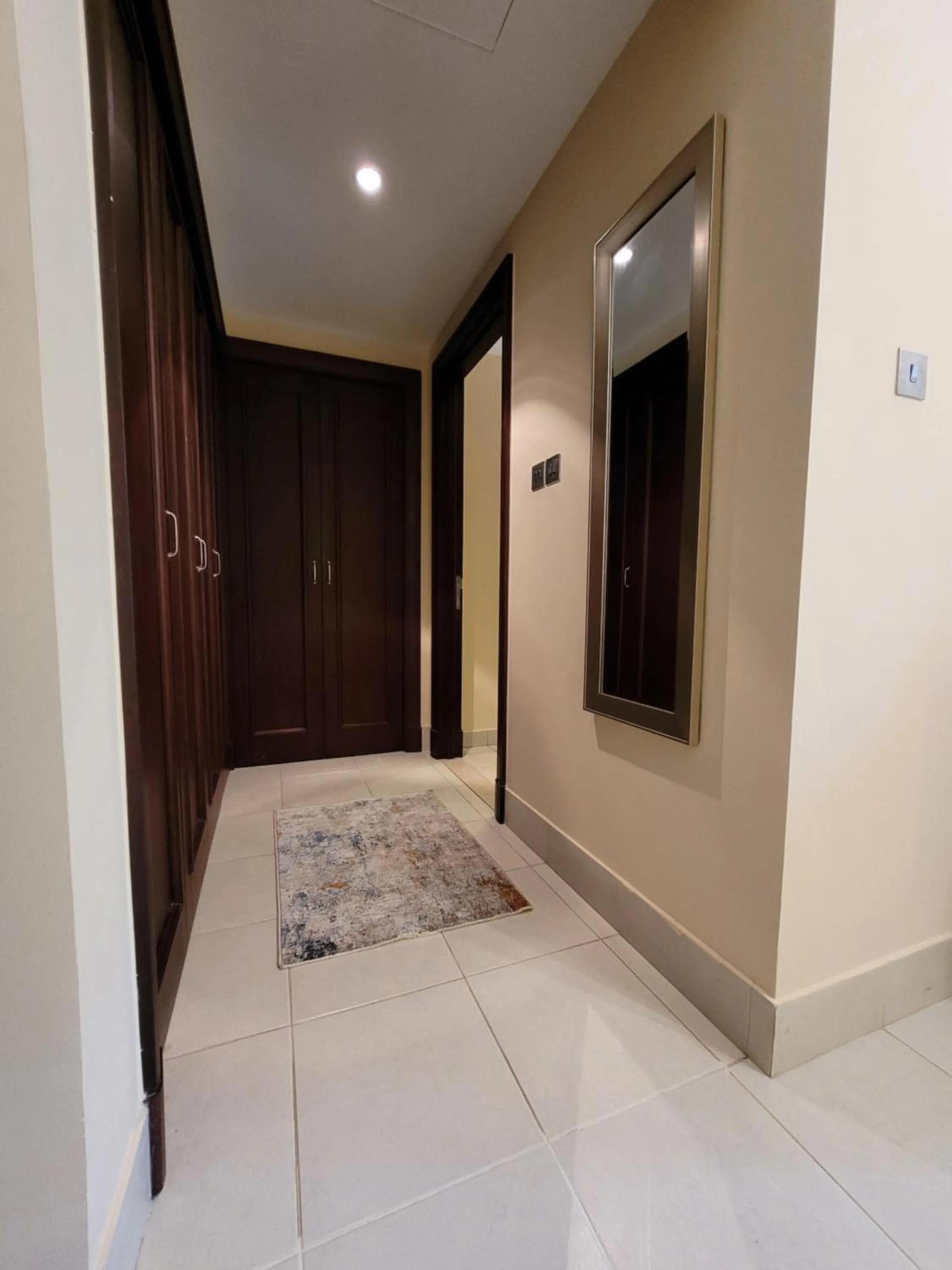 Luxury 3 Bedroom Apartment - DUBAI MALL 5 min Walk