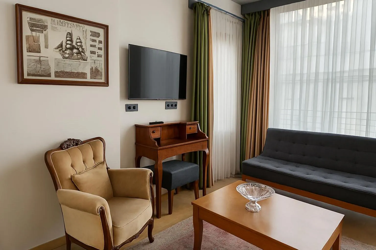 TV and multimedia in Aleksandr Pera Hotel