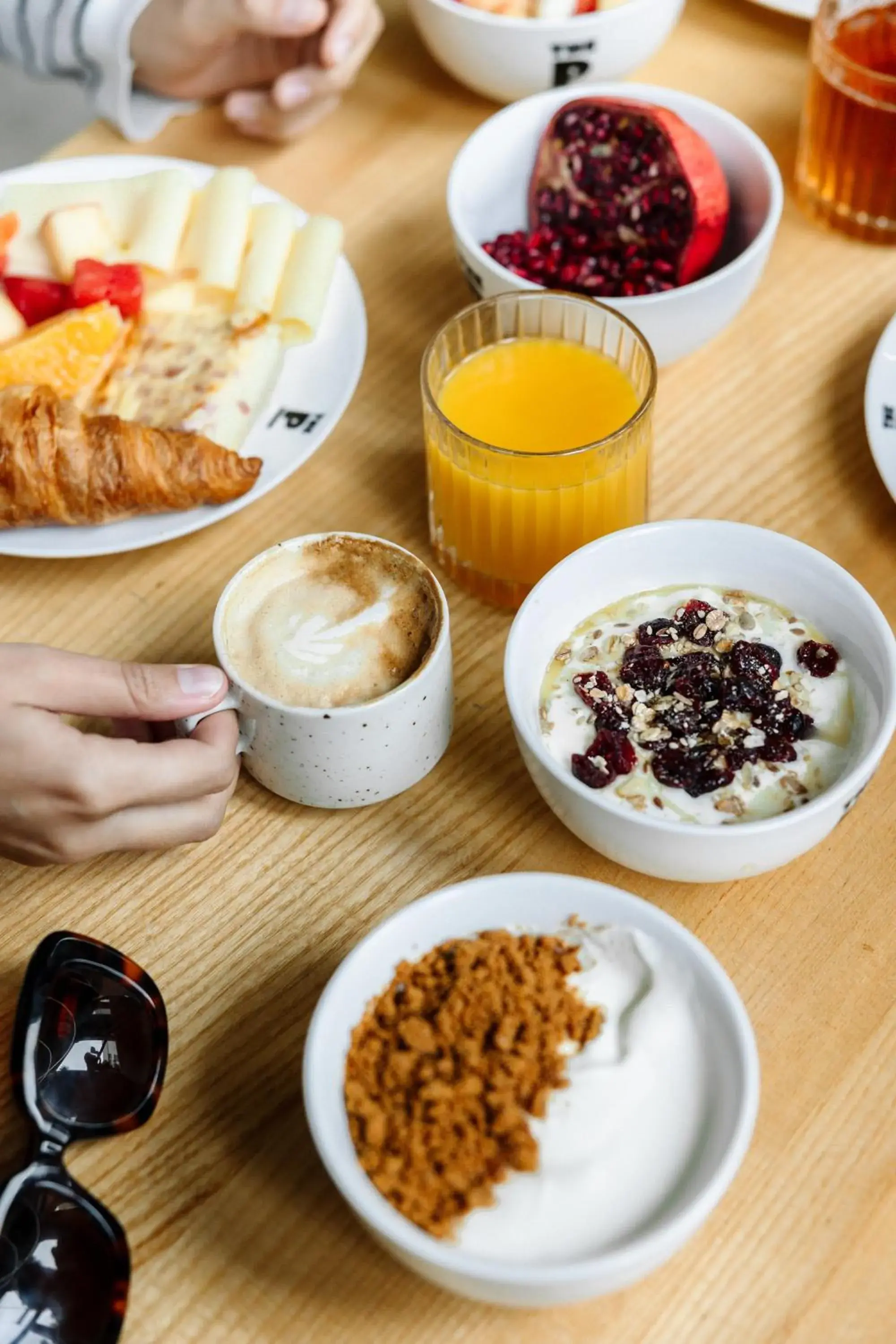 Food and drinks in The People Lyon Food and drinks in The People Lyon