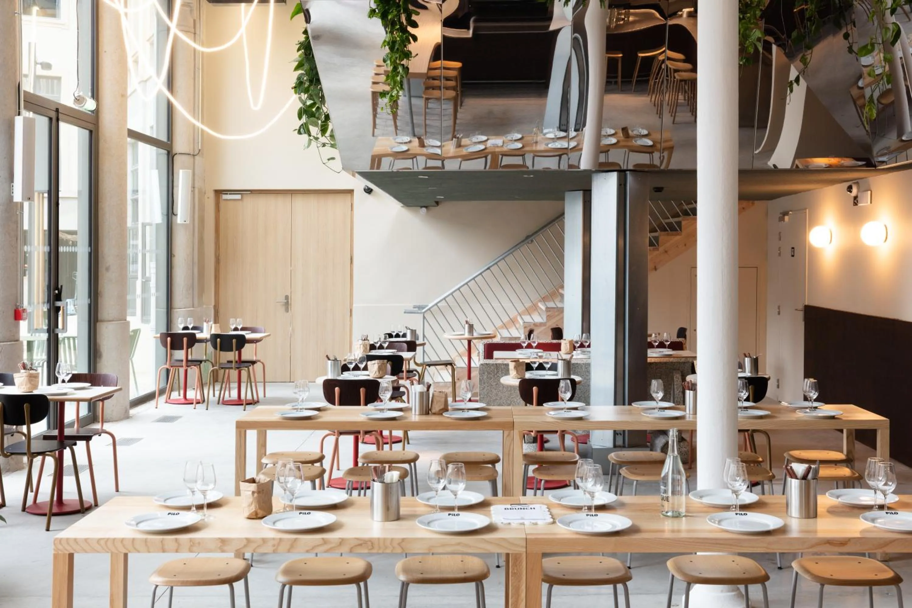 Restaurant/places to eat in Pilo Lyon