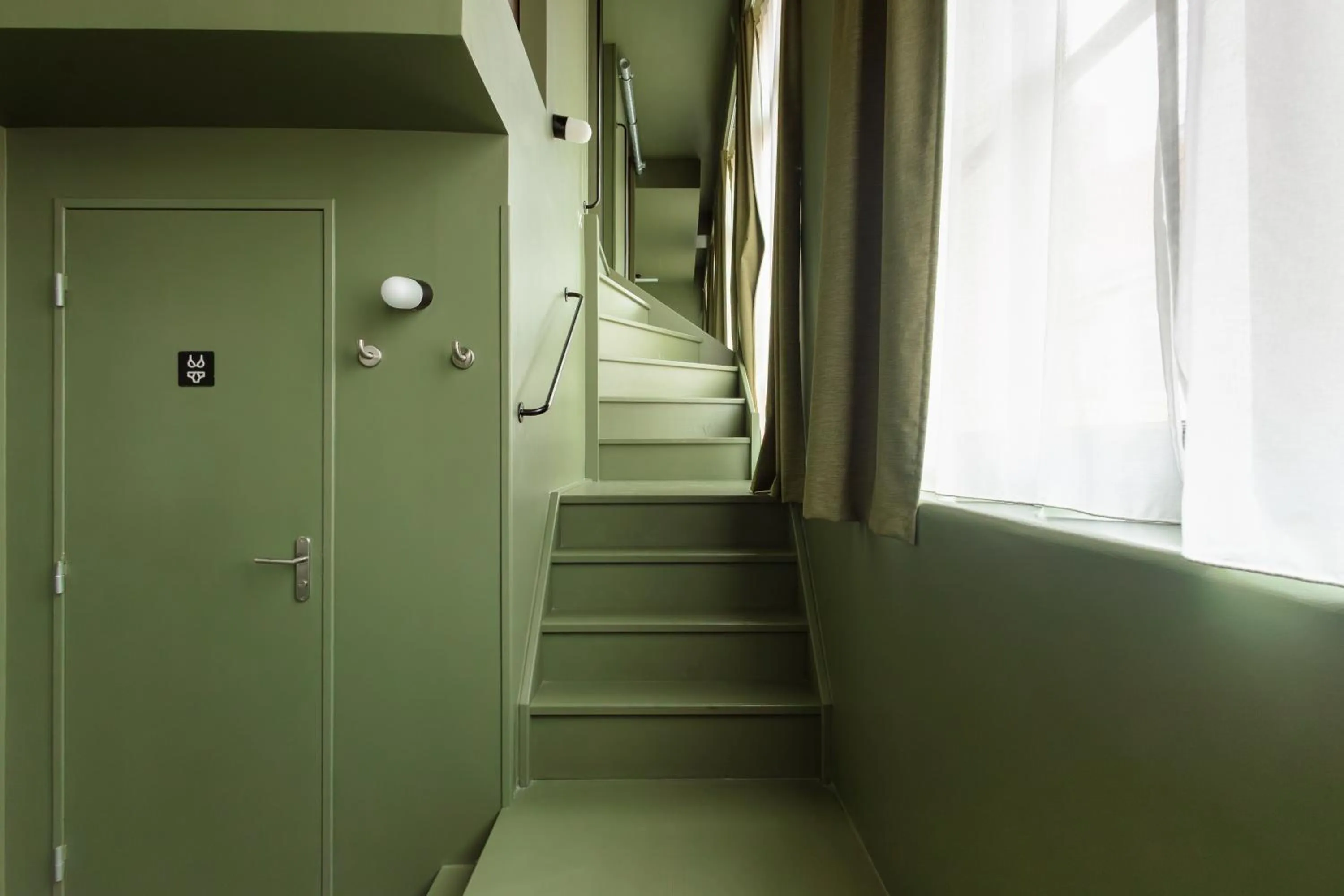 Bedroom in The People Lyon