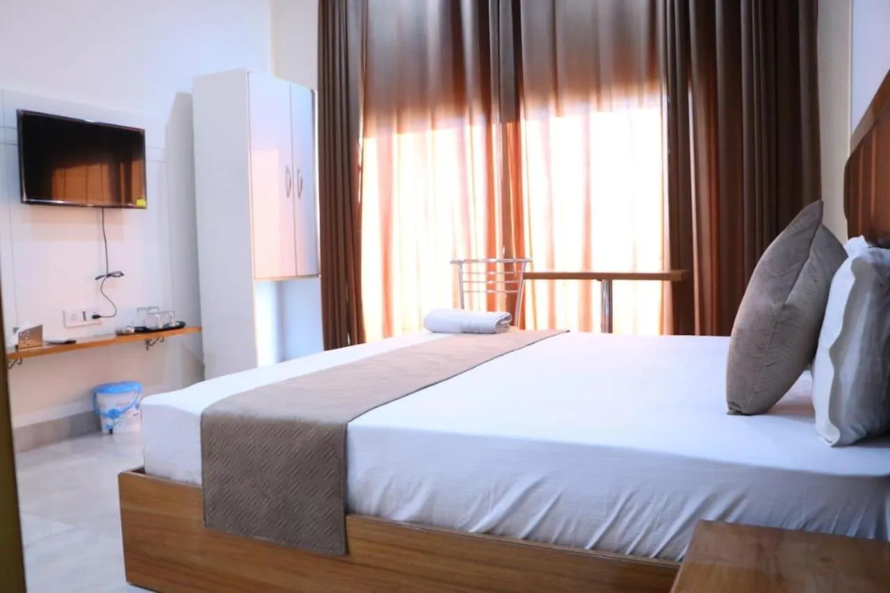 Bed in Hotel Royal Salute Near Bus Stand Zirakpur Chandigarh
