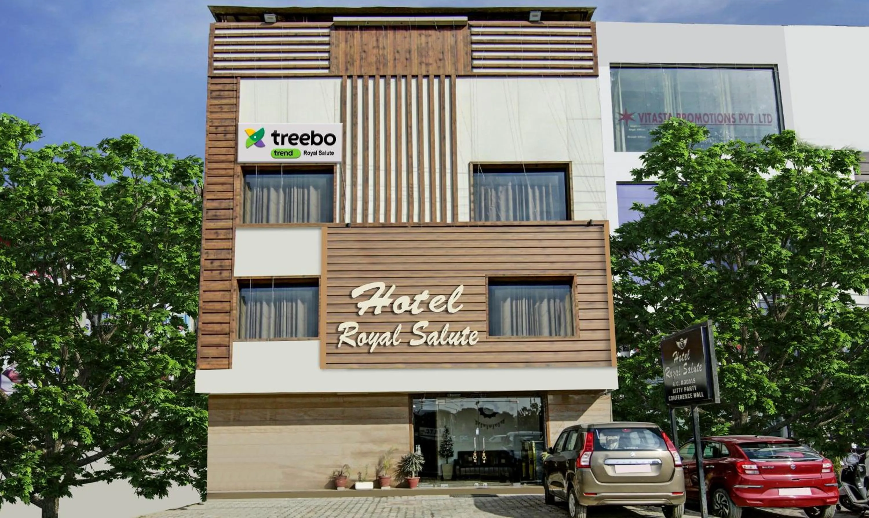 Property building in Hotel Royal Salute Near Bus Stand Zirakpur Chandigarh