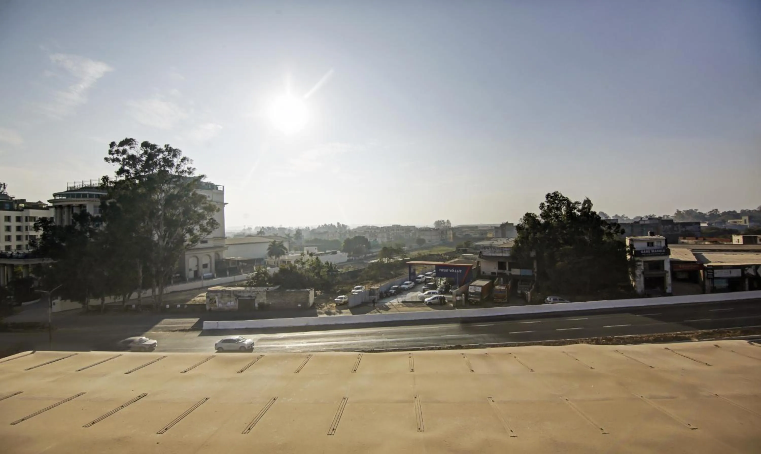 Property building in Hotel Royal Salute Near Bus Stand Zirakpur Chandigarh