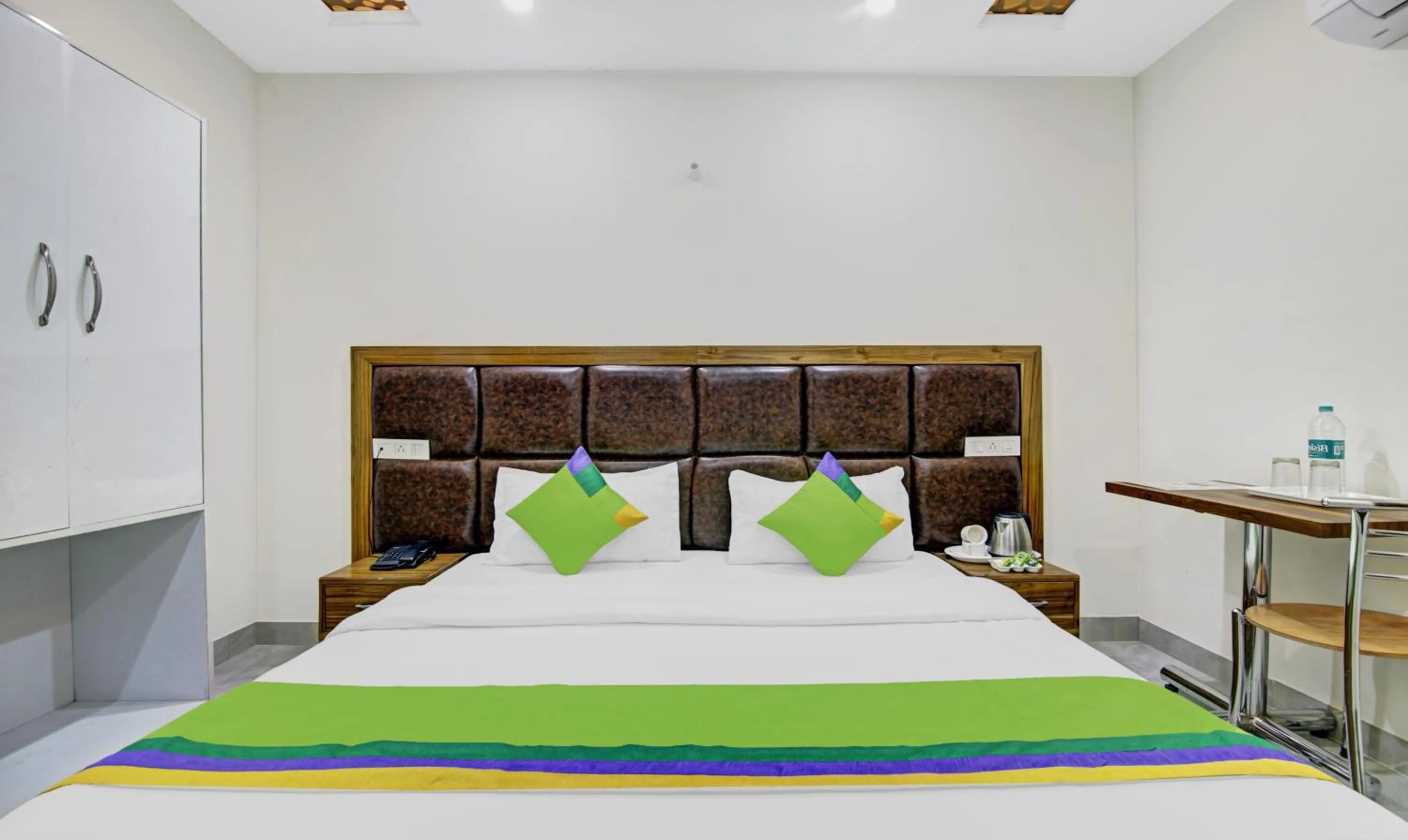 Bed in Hotel Royal Salute Near Bus Stand Zirakpur Chandigarh