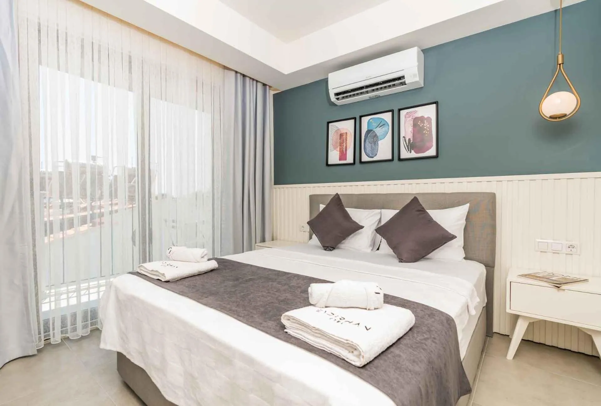 Bed in KAŞ EVDERHAN