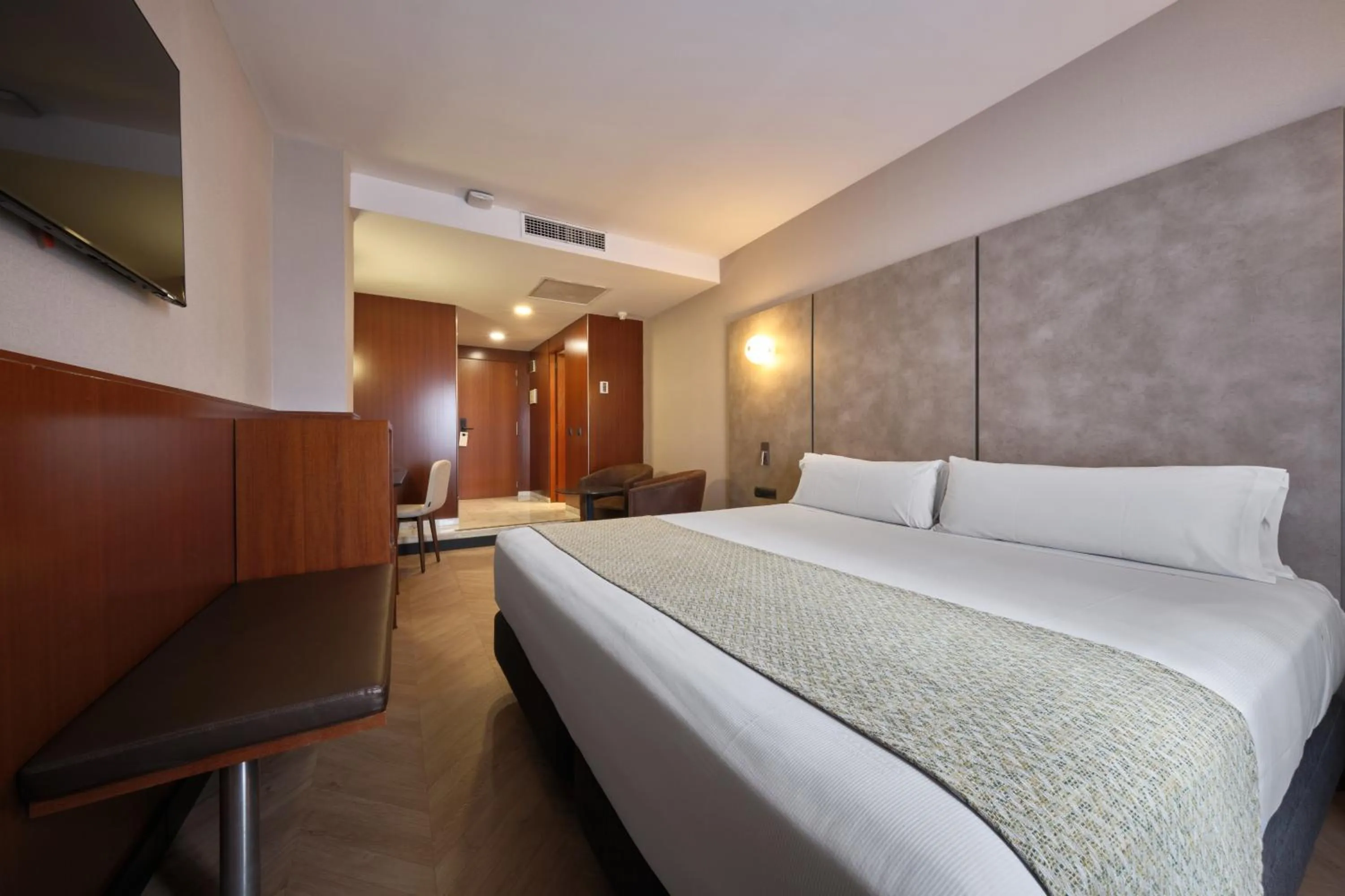 Bed in Catalonia Park Putxet