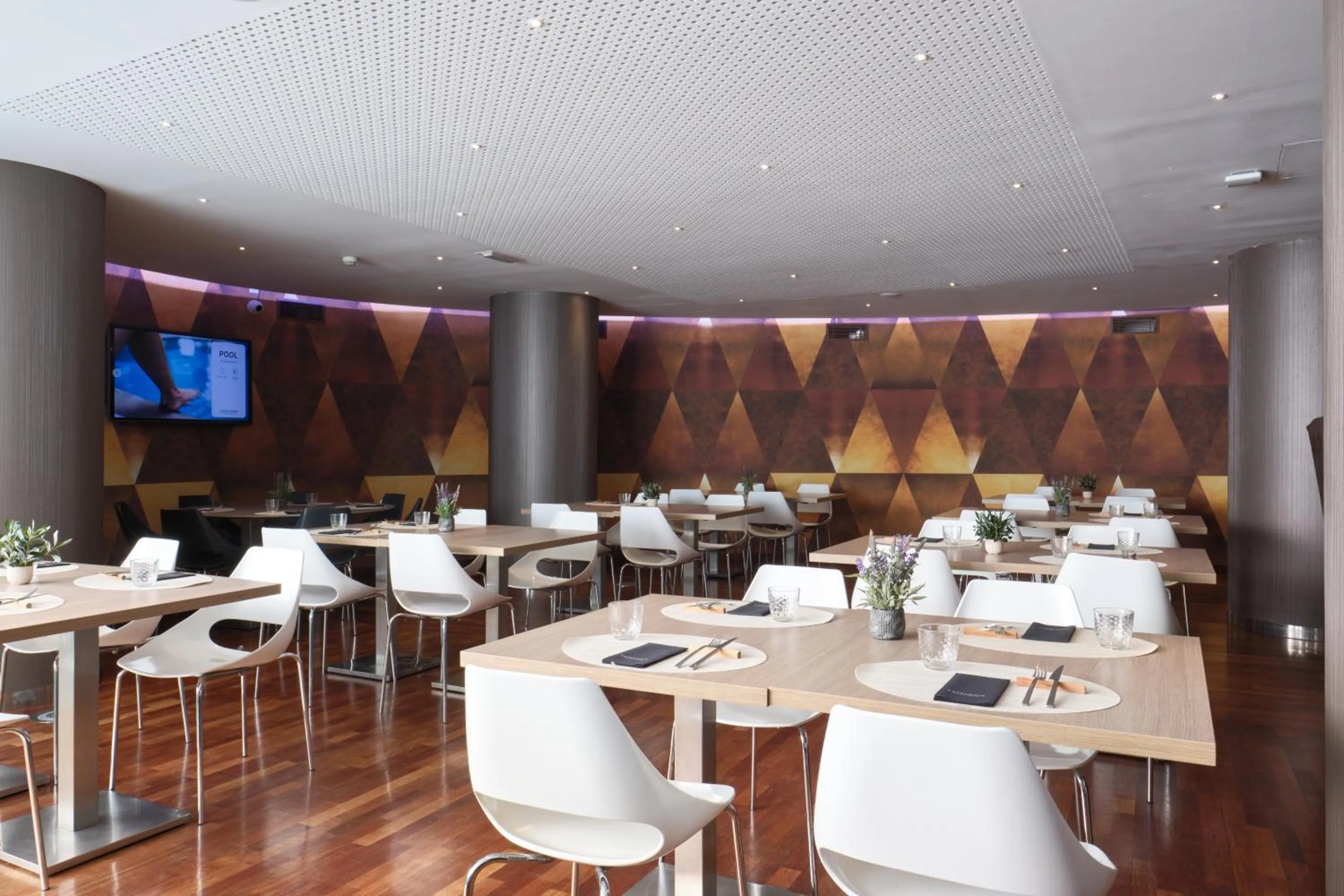 Restaurant/places to eat in Catalonia Park Putxet