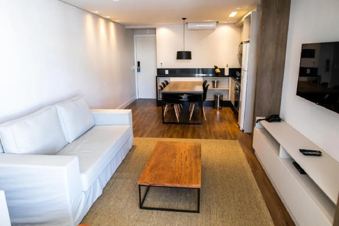 TV and multimedia in Lindo apartamento na praia brava
