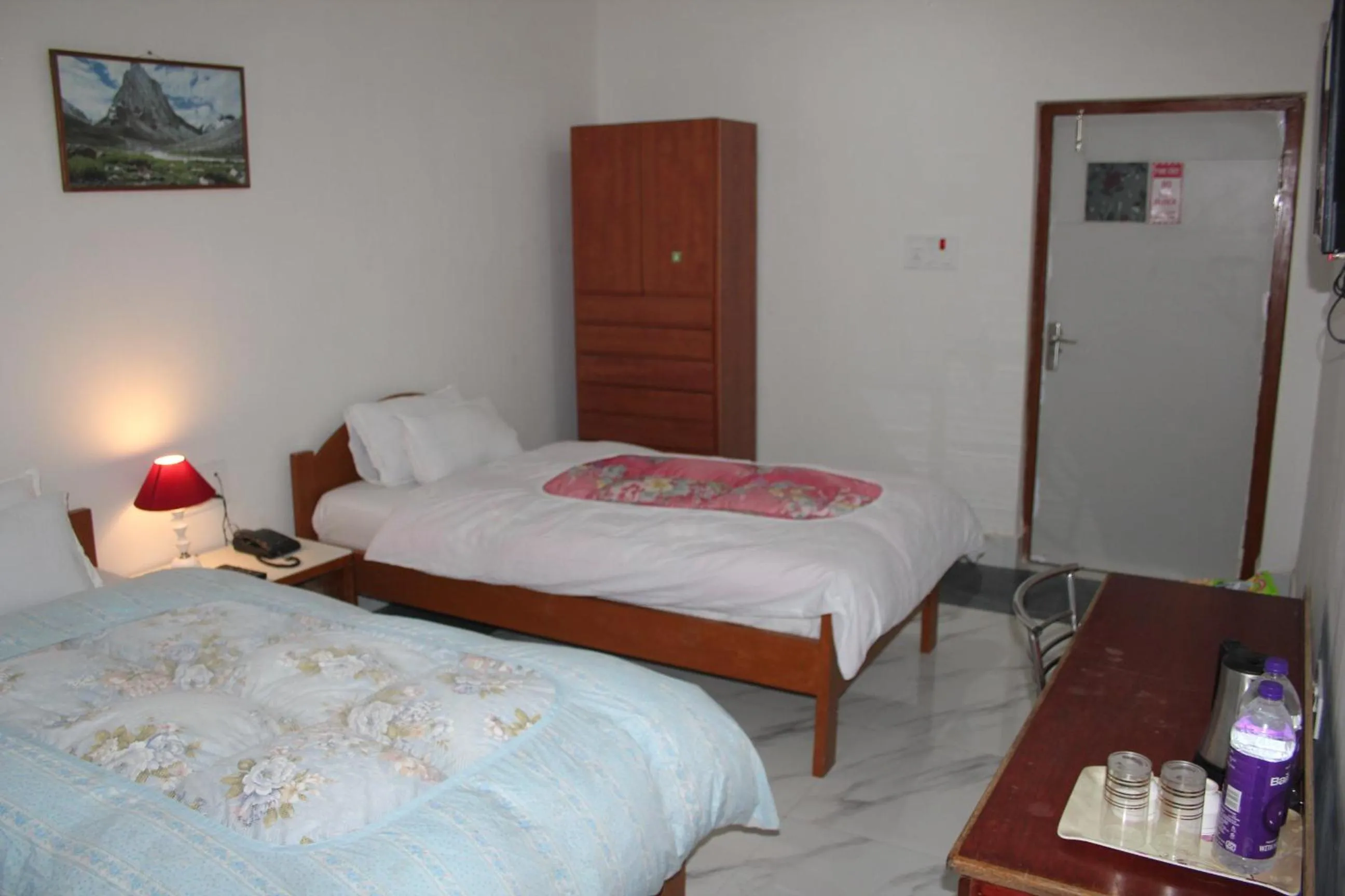 Bed in HOTEL BODHGAYA INN