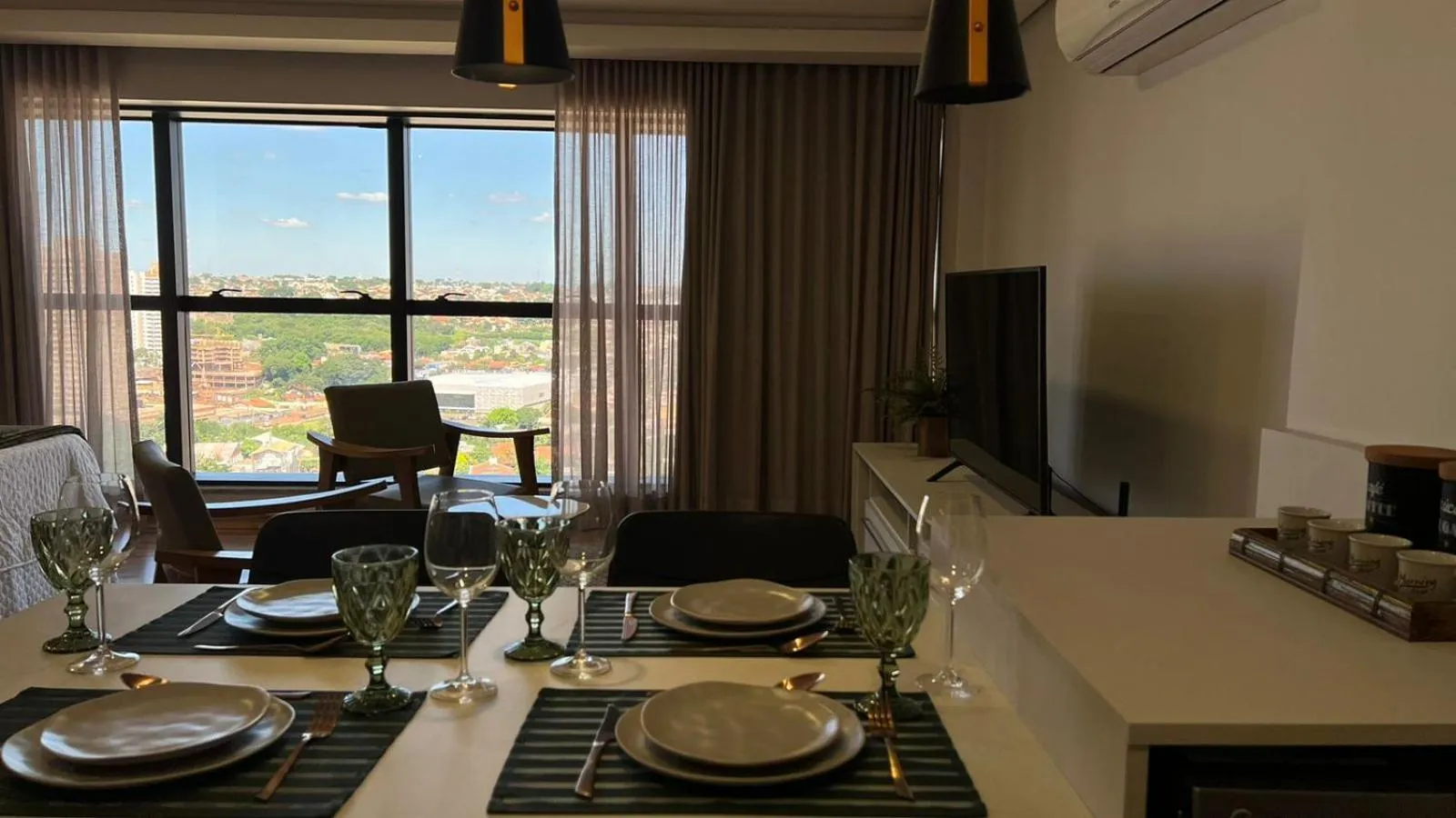 Kitchen or kitchenette in Hotel Flat Afonso Pena e Centro de Convenções Campo Grande