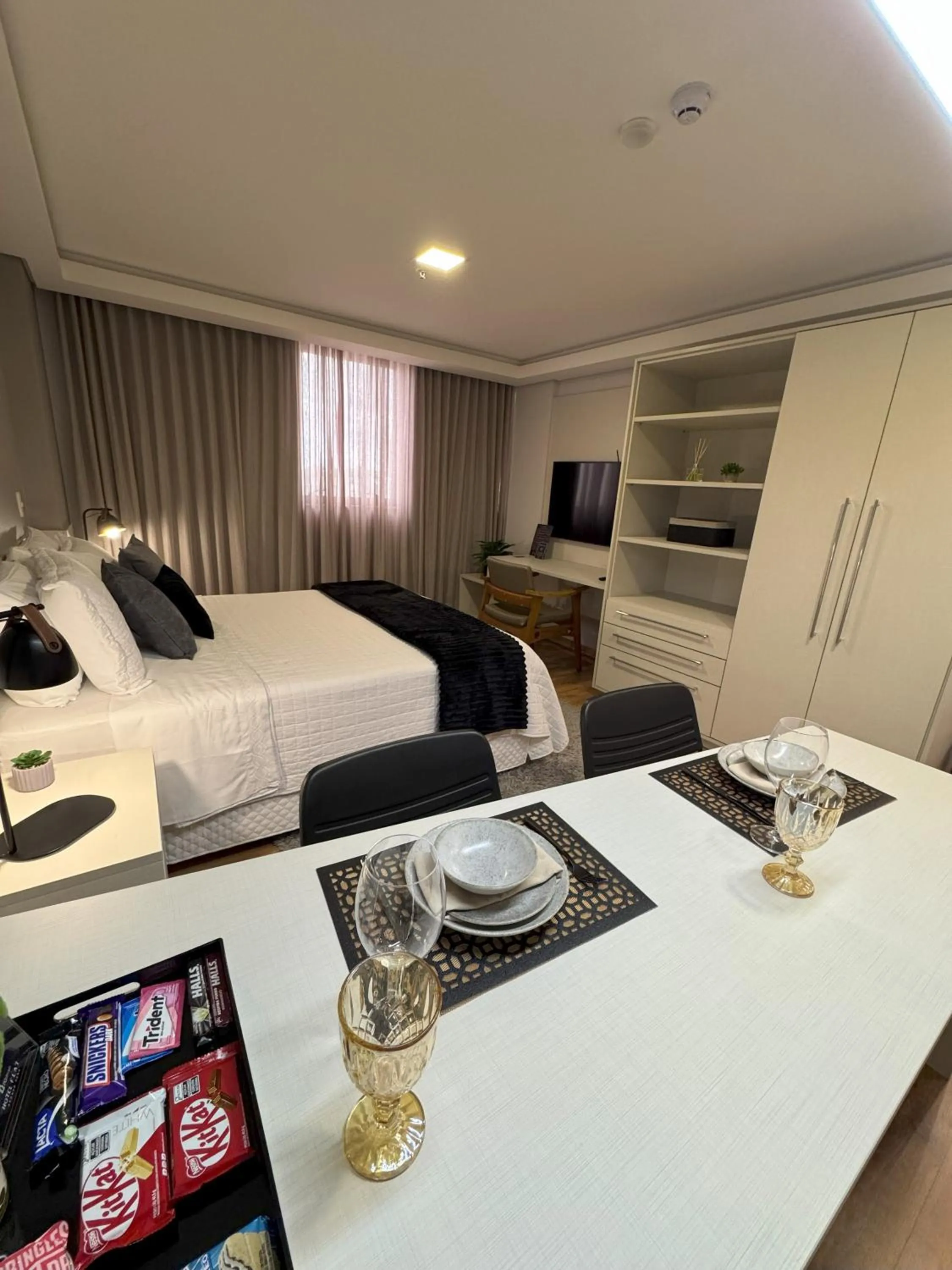 Photo of the whole room, Bed in Hotel Flat Afonso Pena e Centro de Convenções Campo Grande